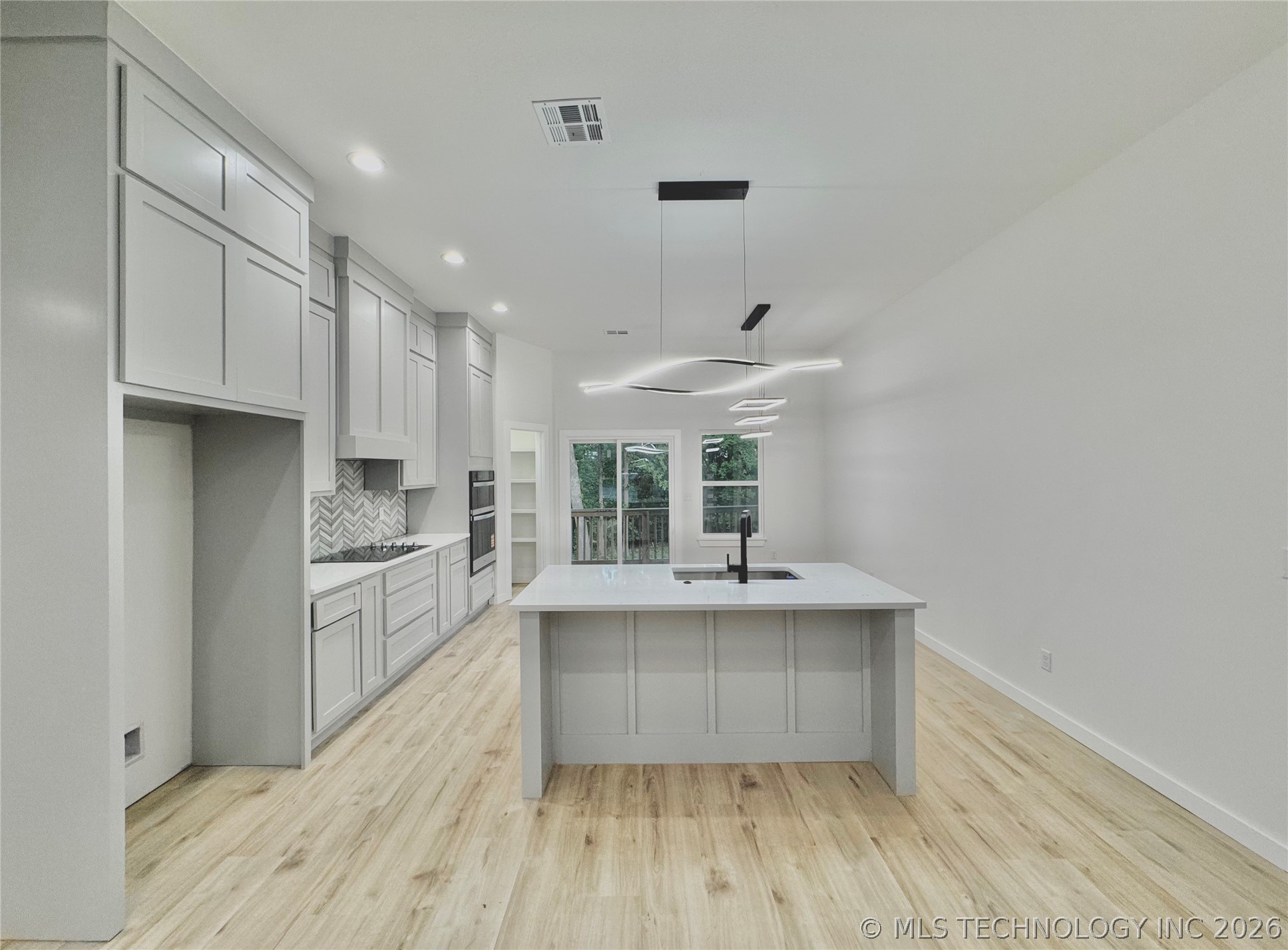 4001 S Rolling Oaks Drive Tulsa OK 74107