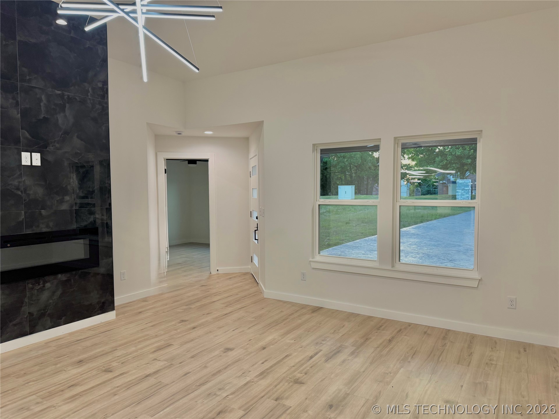 4001 S Rolling Oaks Drive Tulsa OK 74107