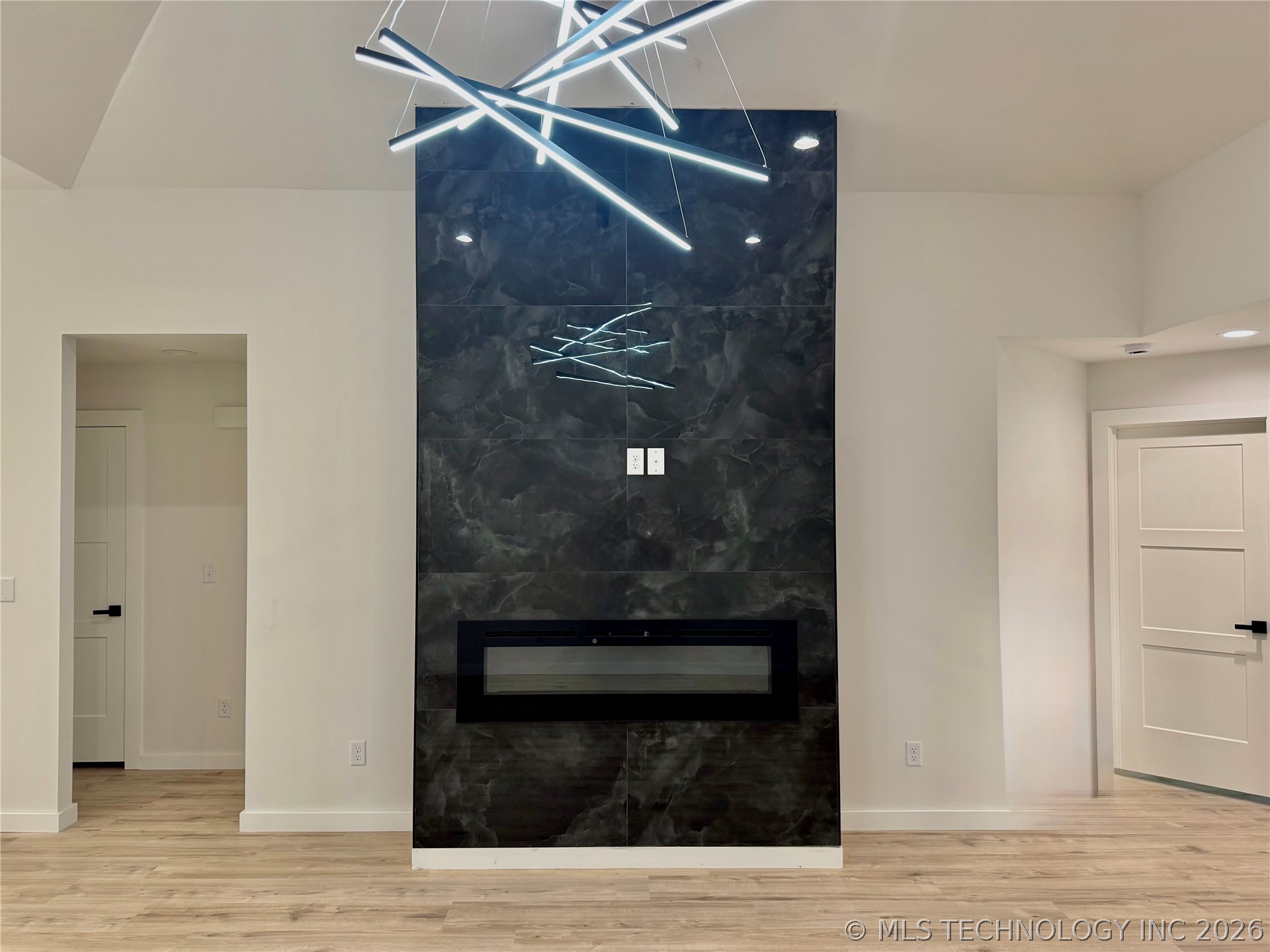4001 S Rolling Oaks Drive Tulsa OK 74107