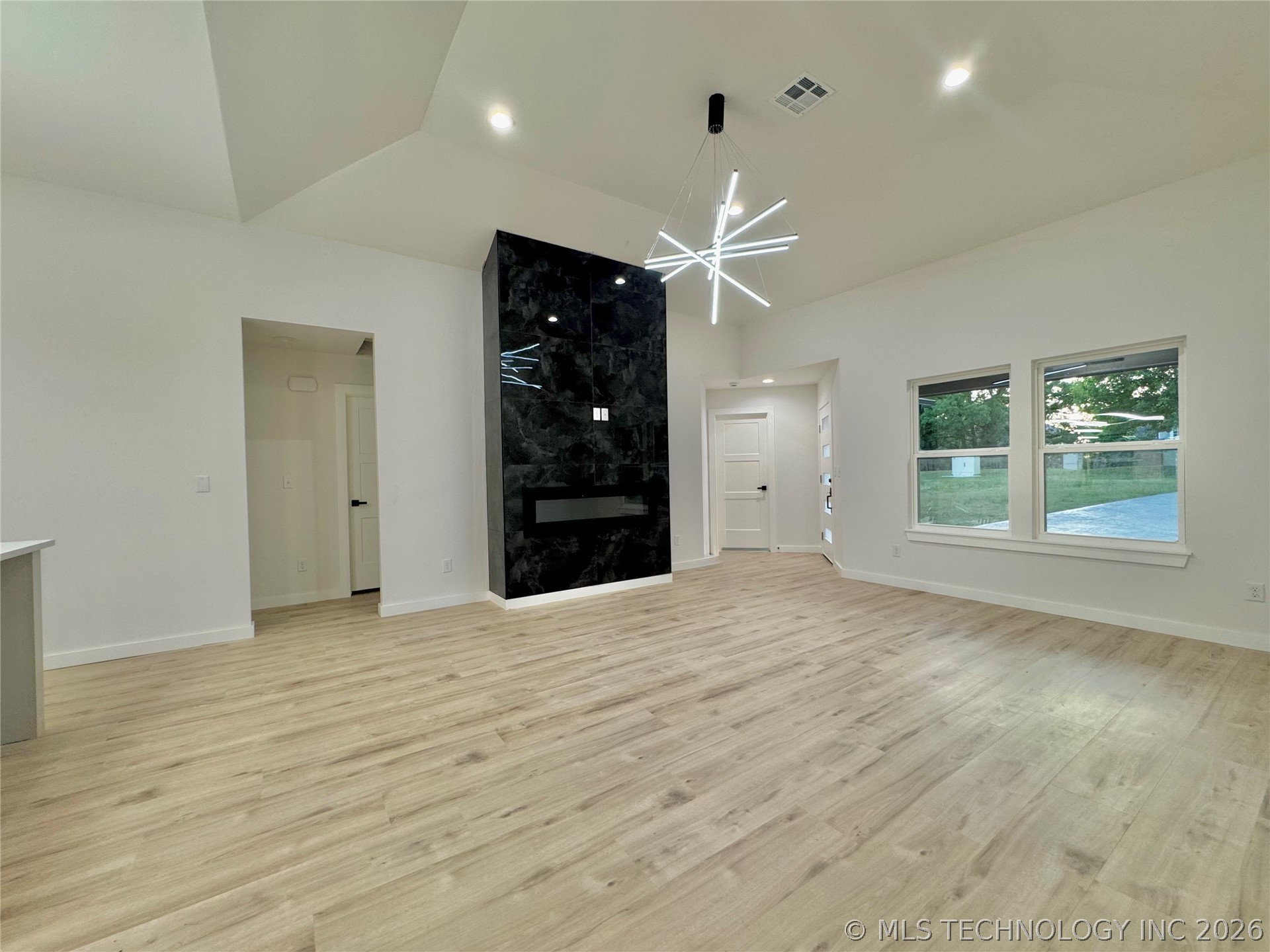 4001 S Rolling Oaks Drive Tulsa OK 74107