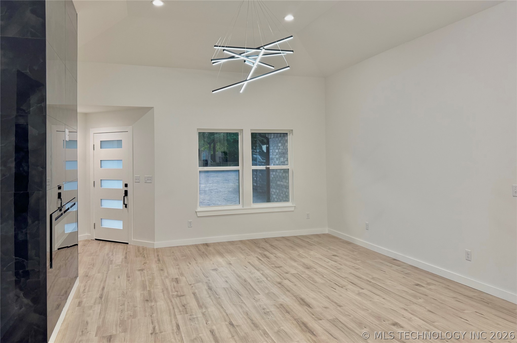 4001 S Rolling Oaks Drive Tulsa OK 74107