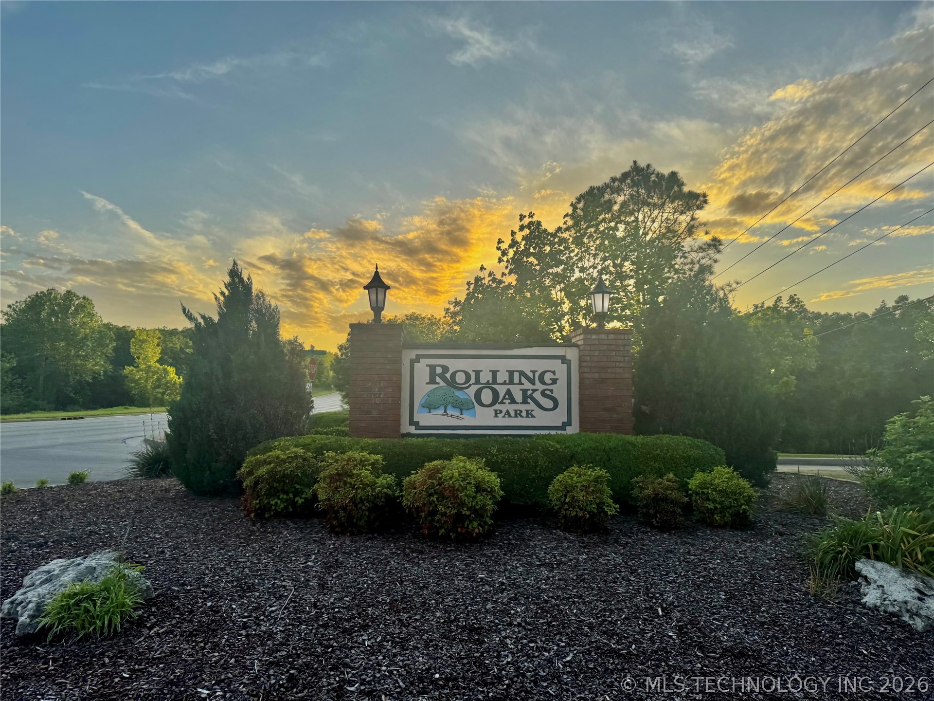 4001 S Rolling Oaks Drive Tulsa OK 74107