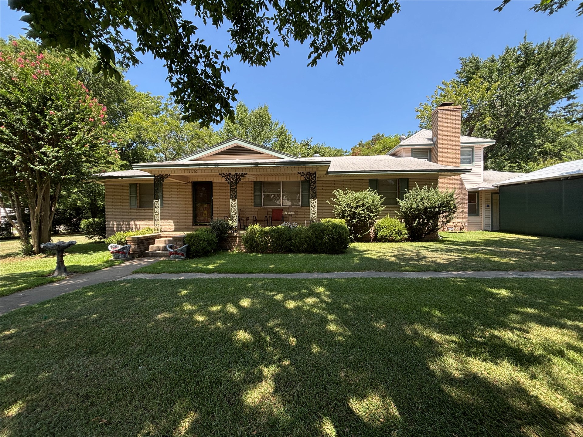 110 S Mckinley Avenue Calera OK 74730