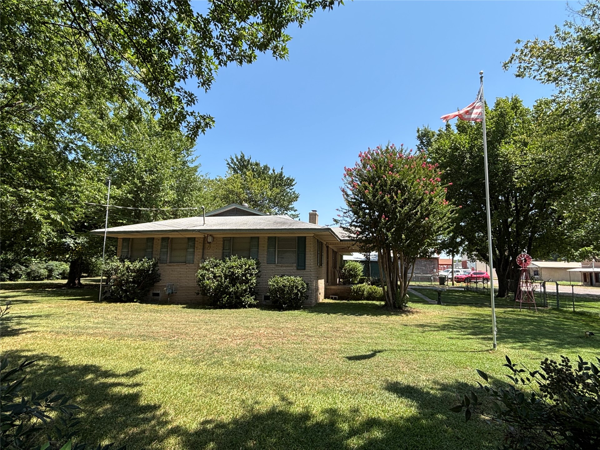 110 S Mckinley Avenue Calera OK 74730