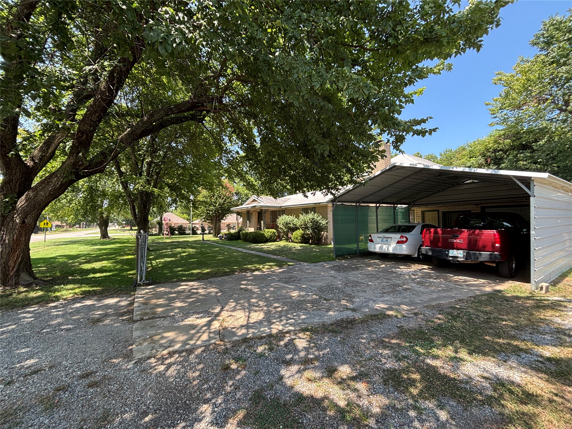 110 S Mckinley Avenue Calera OK 74730