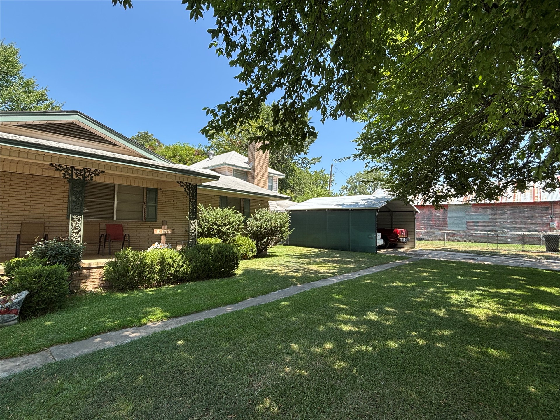 110 S Mckinley Avenue Calera OK 74730