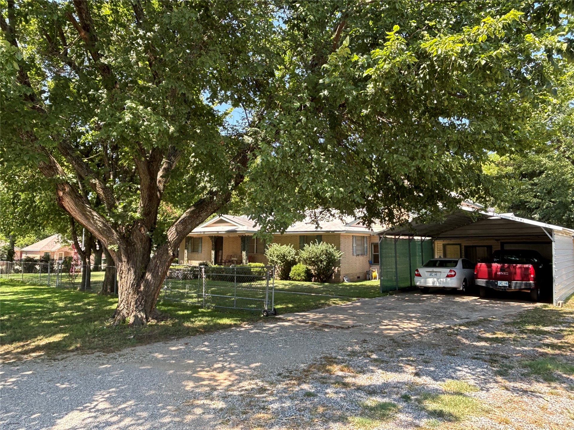 110 S Mckinley Avenue Calera OK 74730
