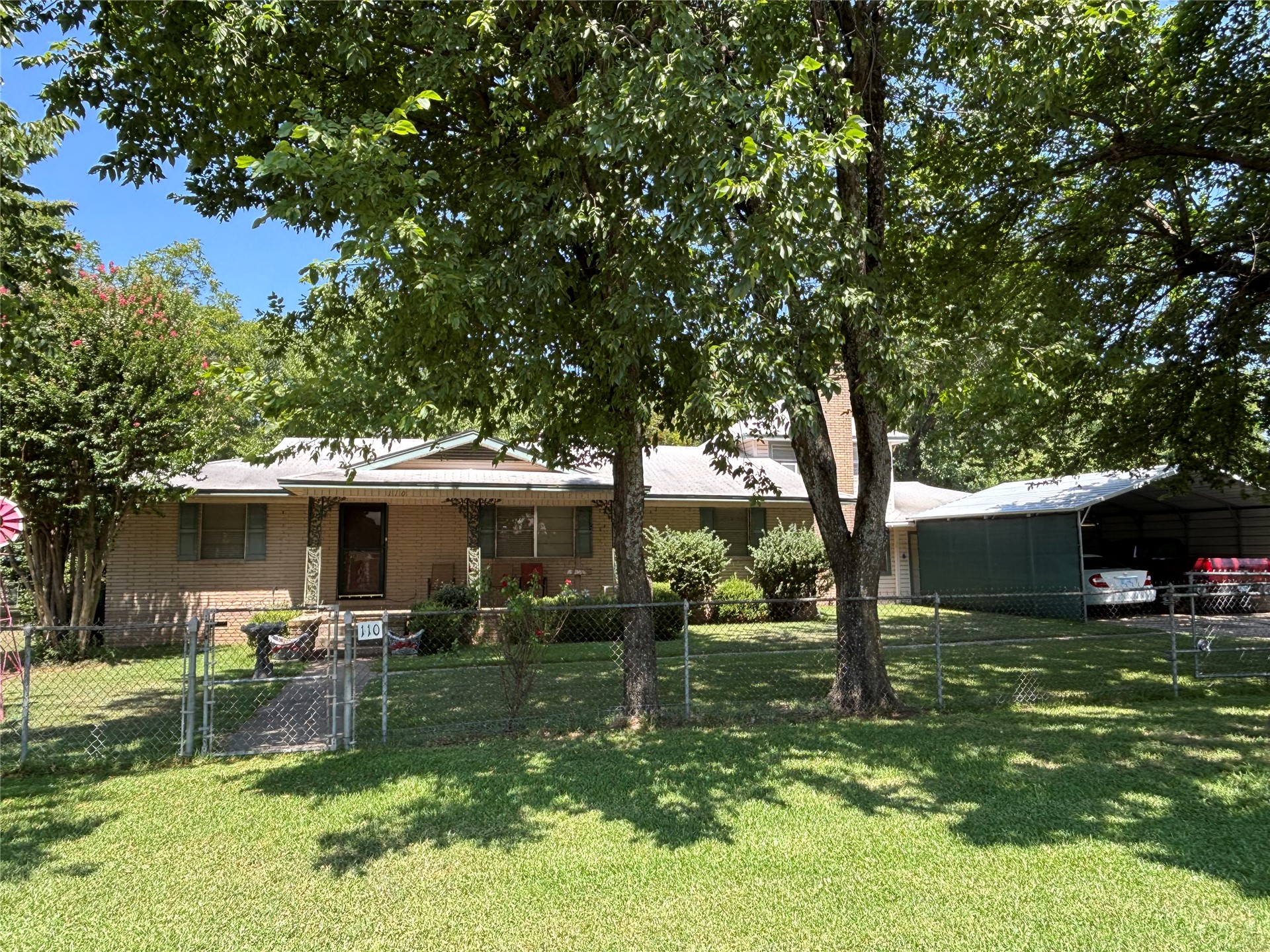110 S Mckinley Avenue Calera OK 74730
