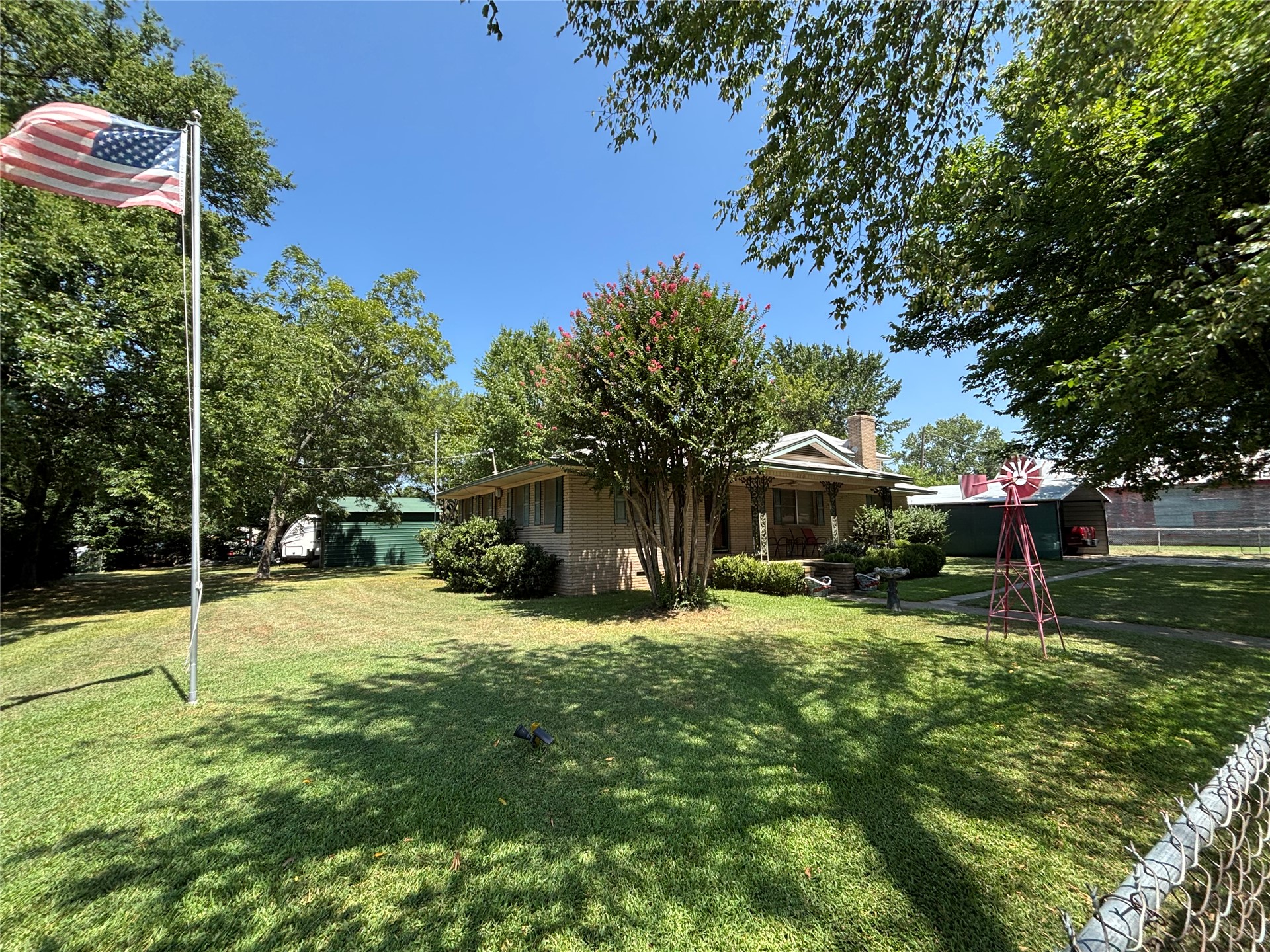 110 S Mckinley Avenue Calera OK 74730