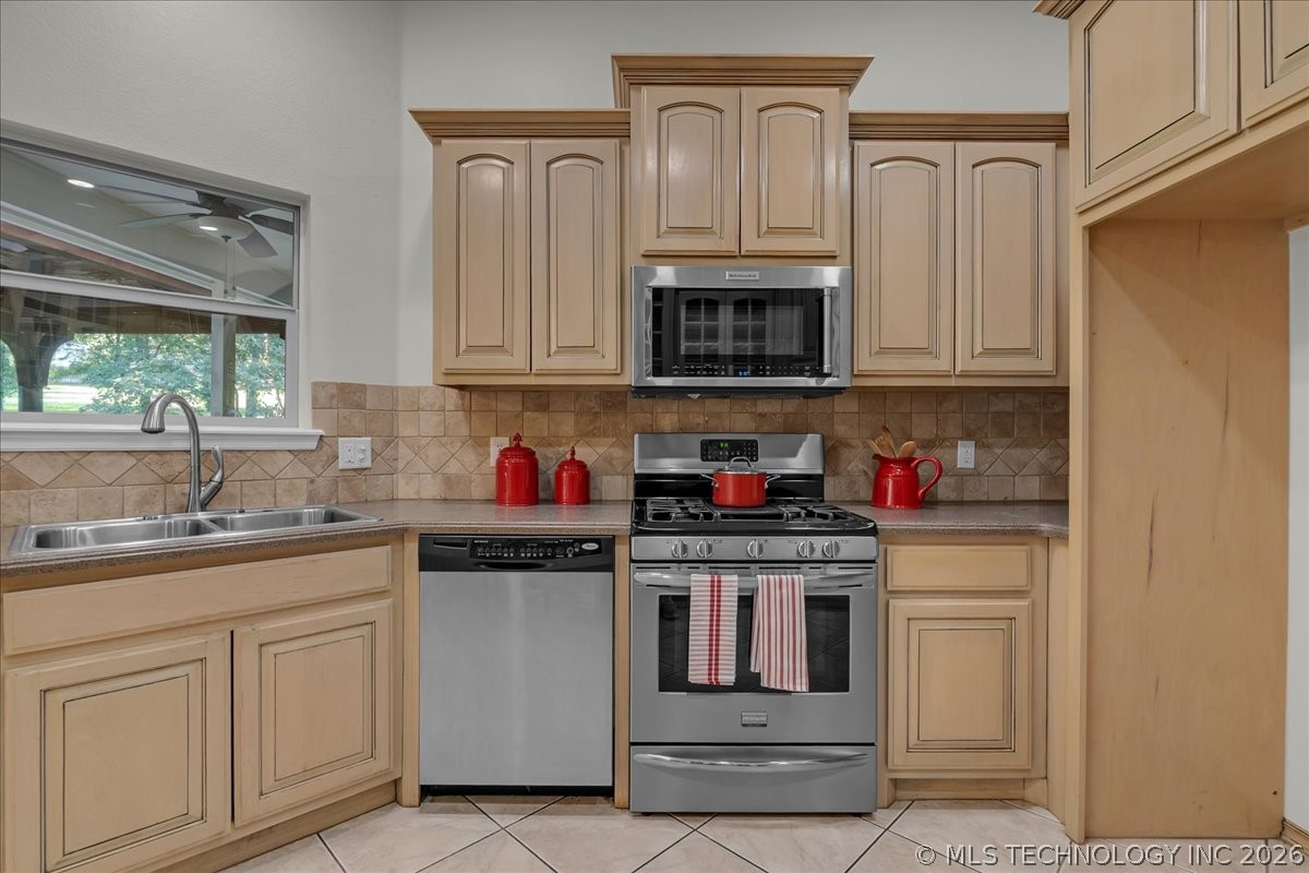 12586 Longhorn Court Glenpool OK 74033