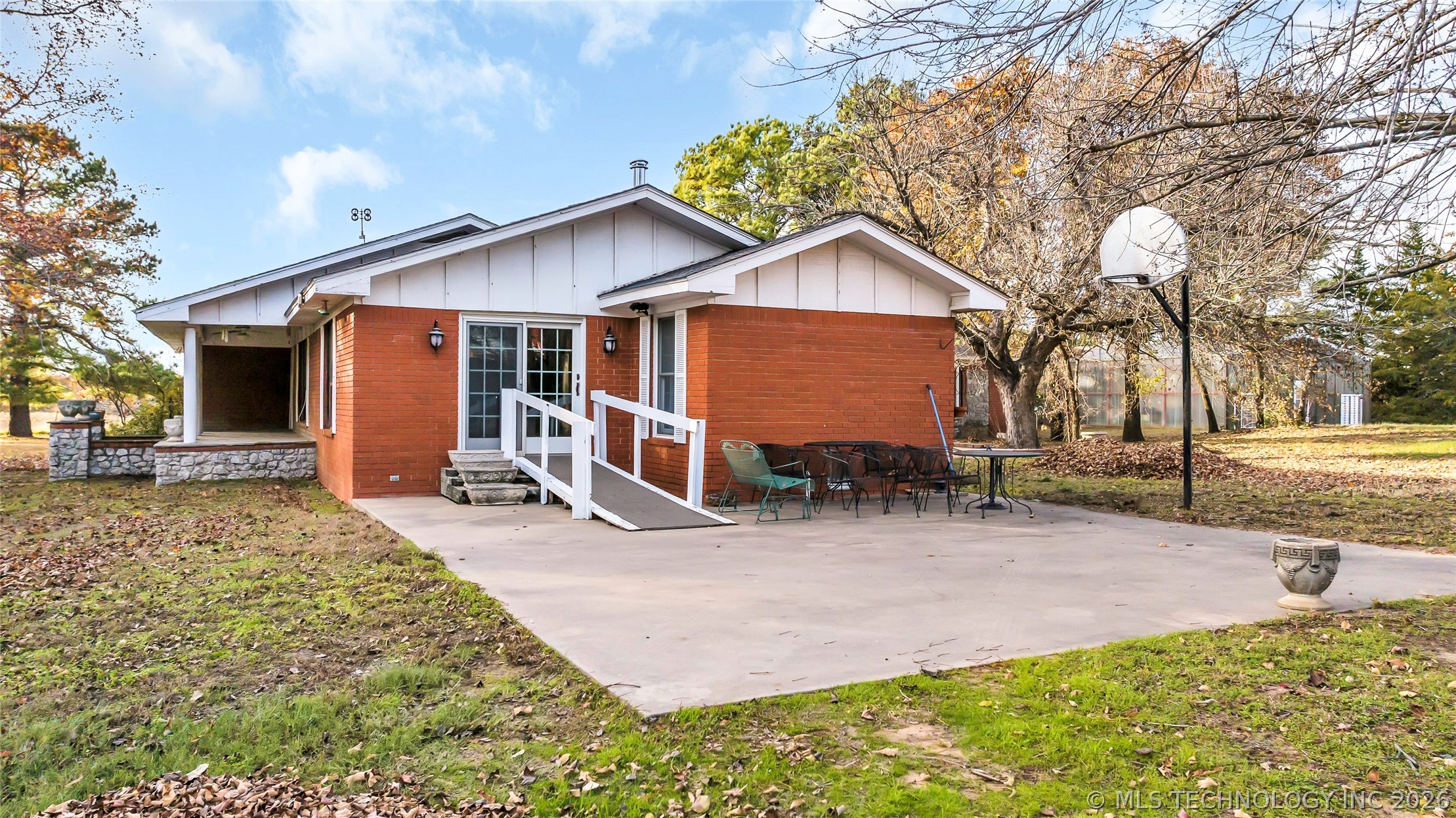 204 Bear Hollow Road Wilson OK 73463
