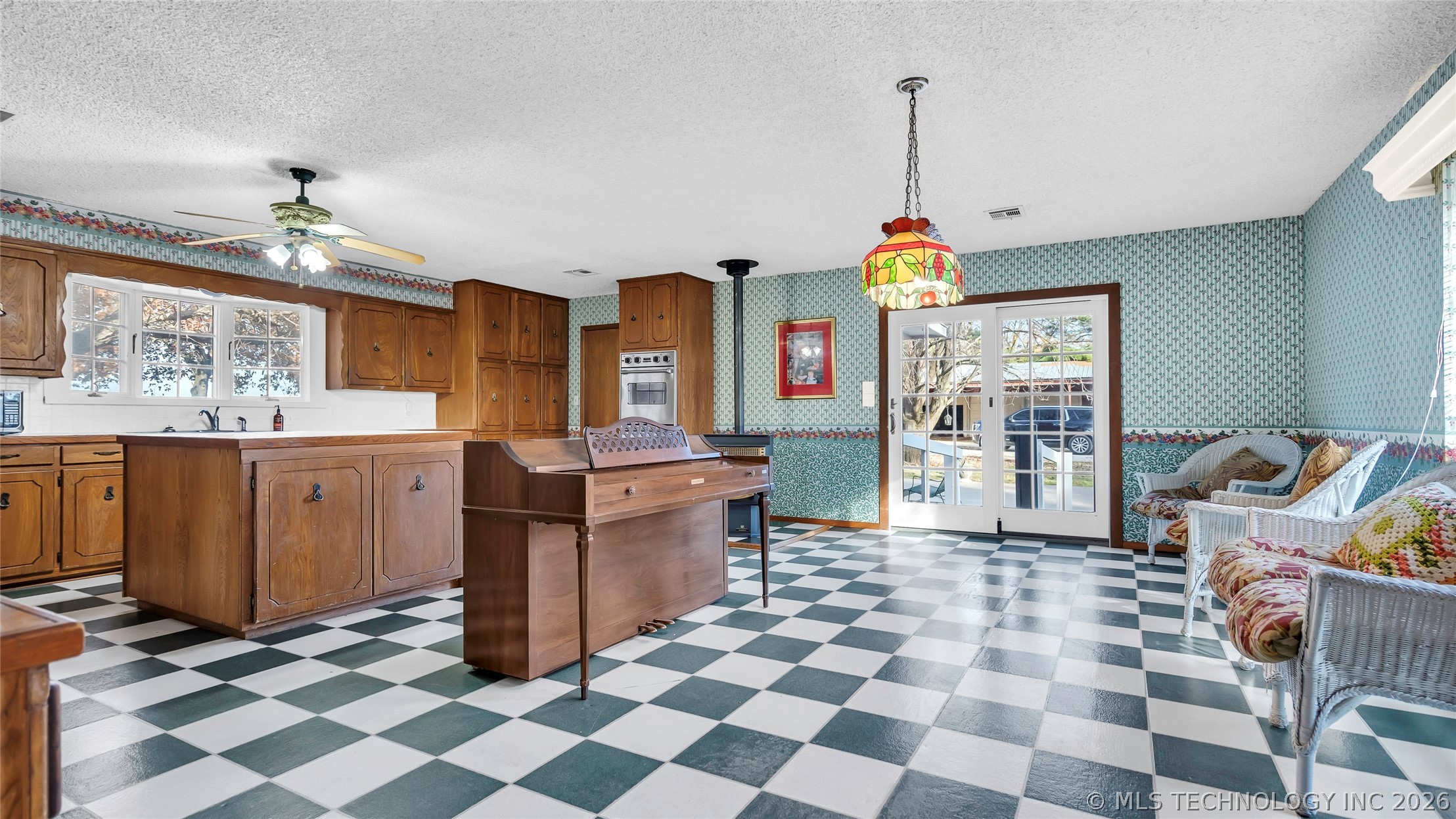 204 Bear Hollow Road Wilson OK 73463