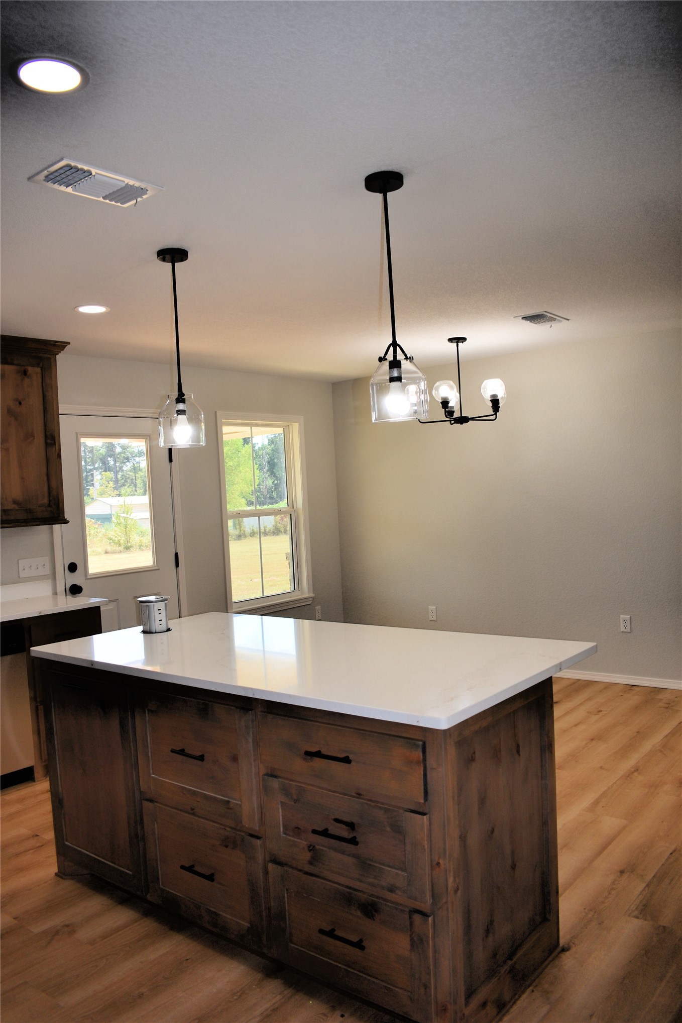 2915 E 2090 Road Hugo OK 74743