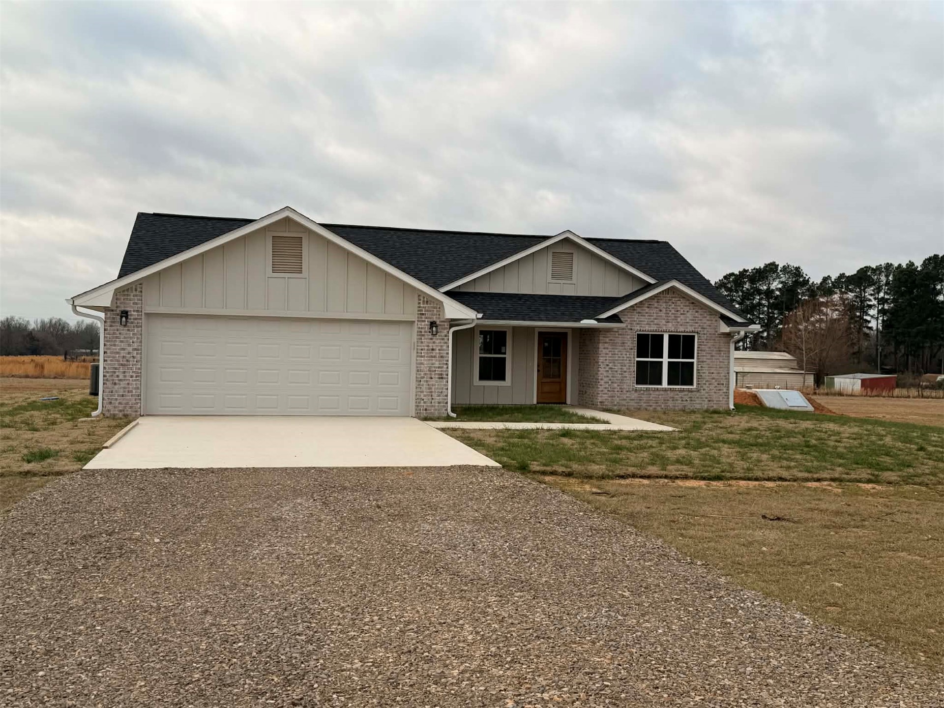 2915 E 2090 Road Hugo OK 74743