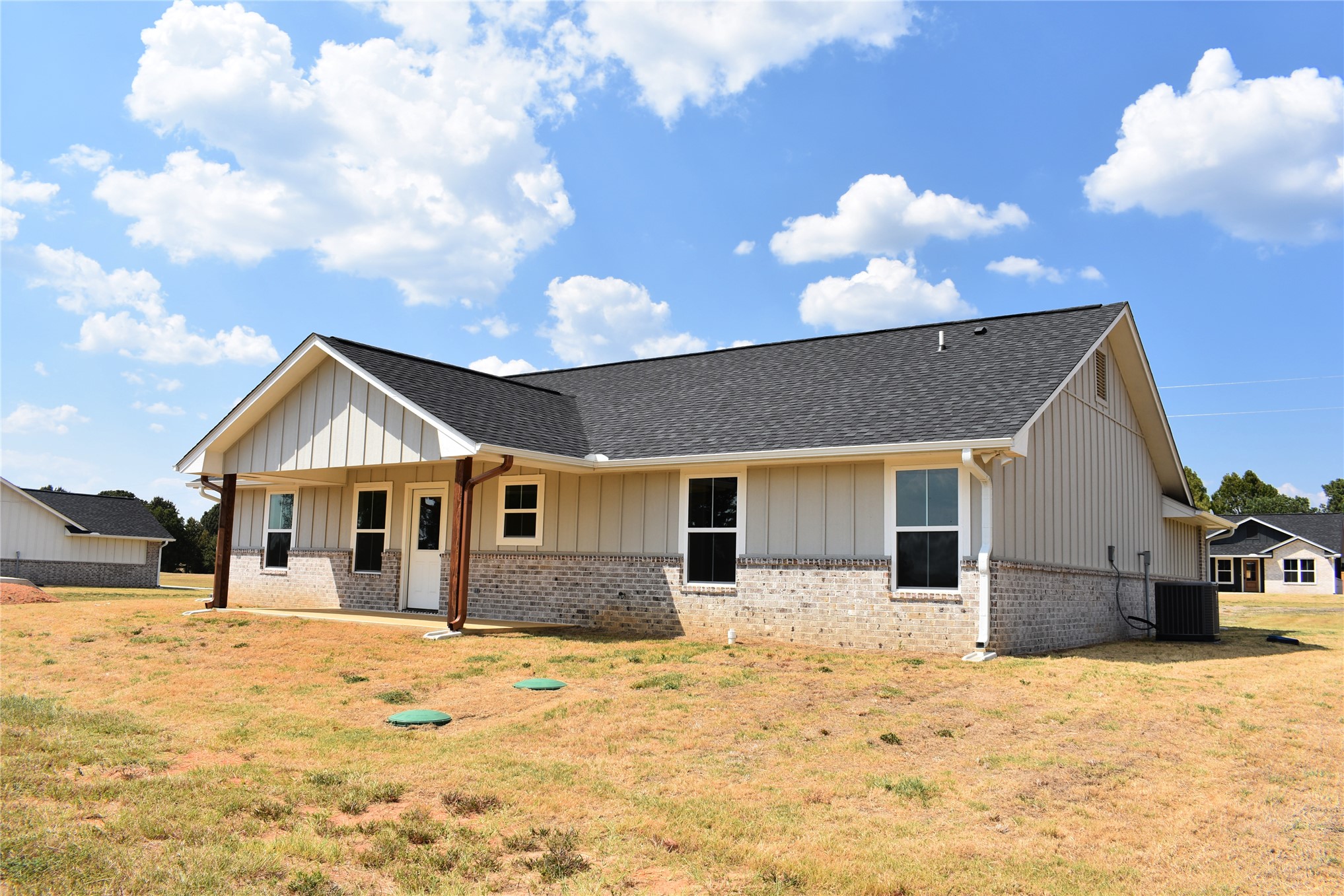 2915 E 2090 Road Hugo OK 74743