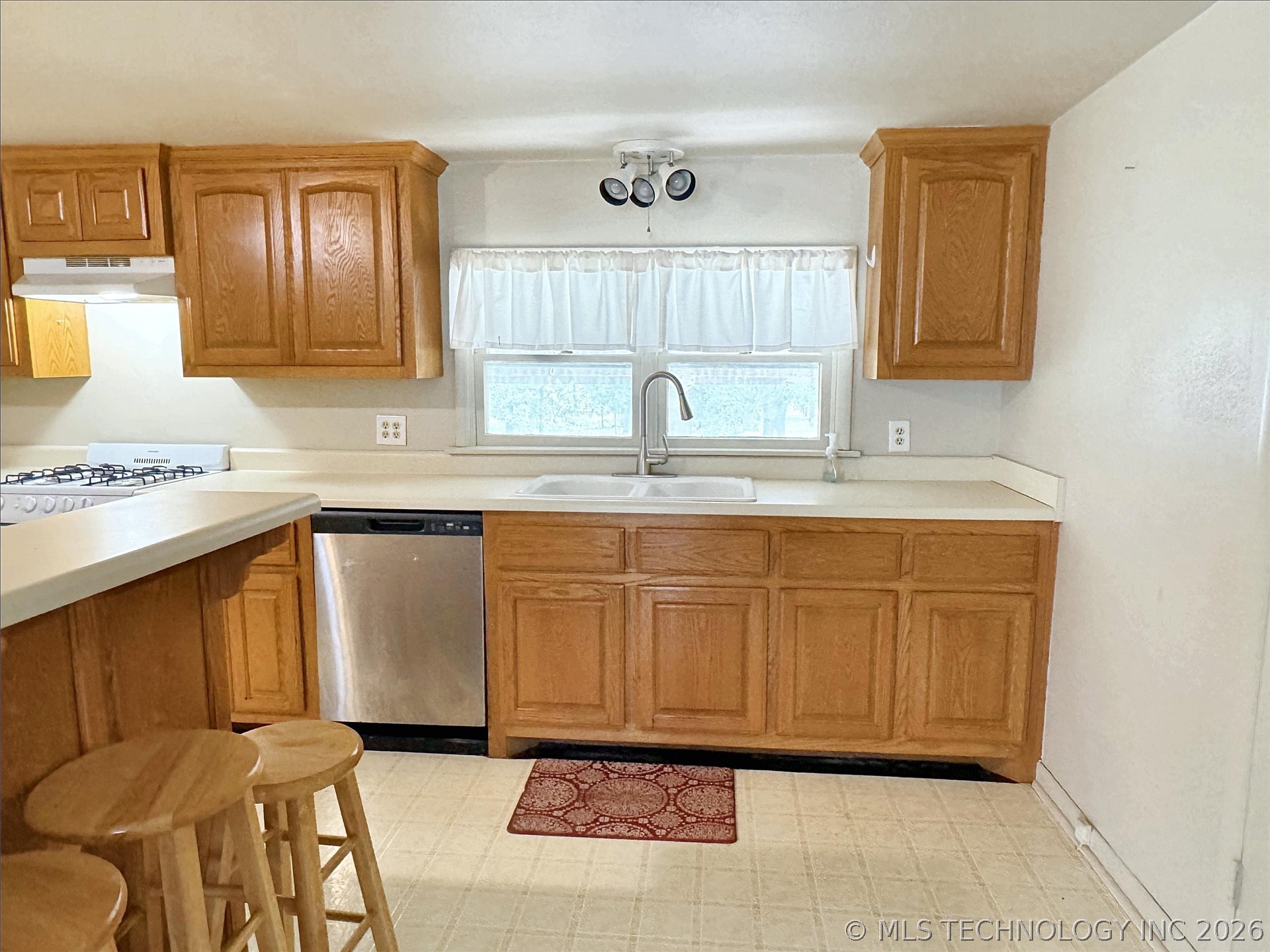 725 Sooner Drive Tahlequah OK 74464