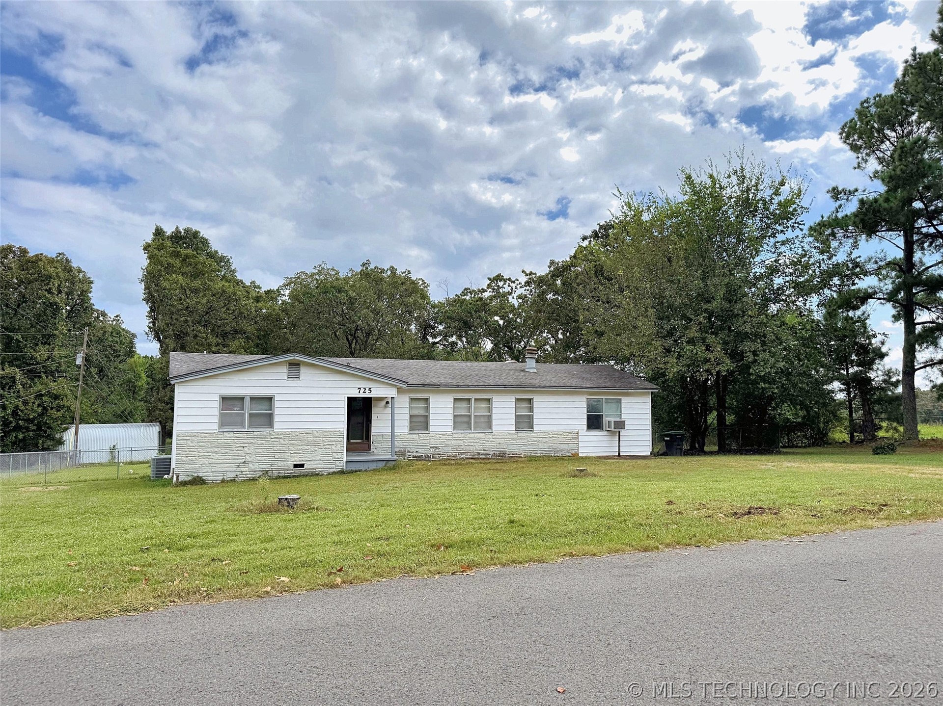 725 Sooner Drive Tahlequah OK 74464