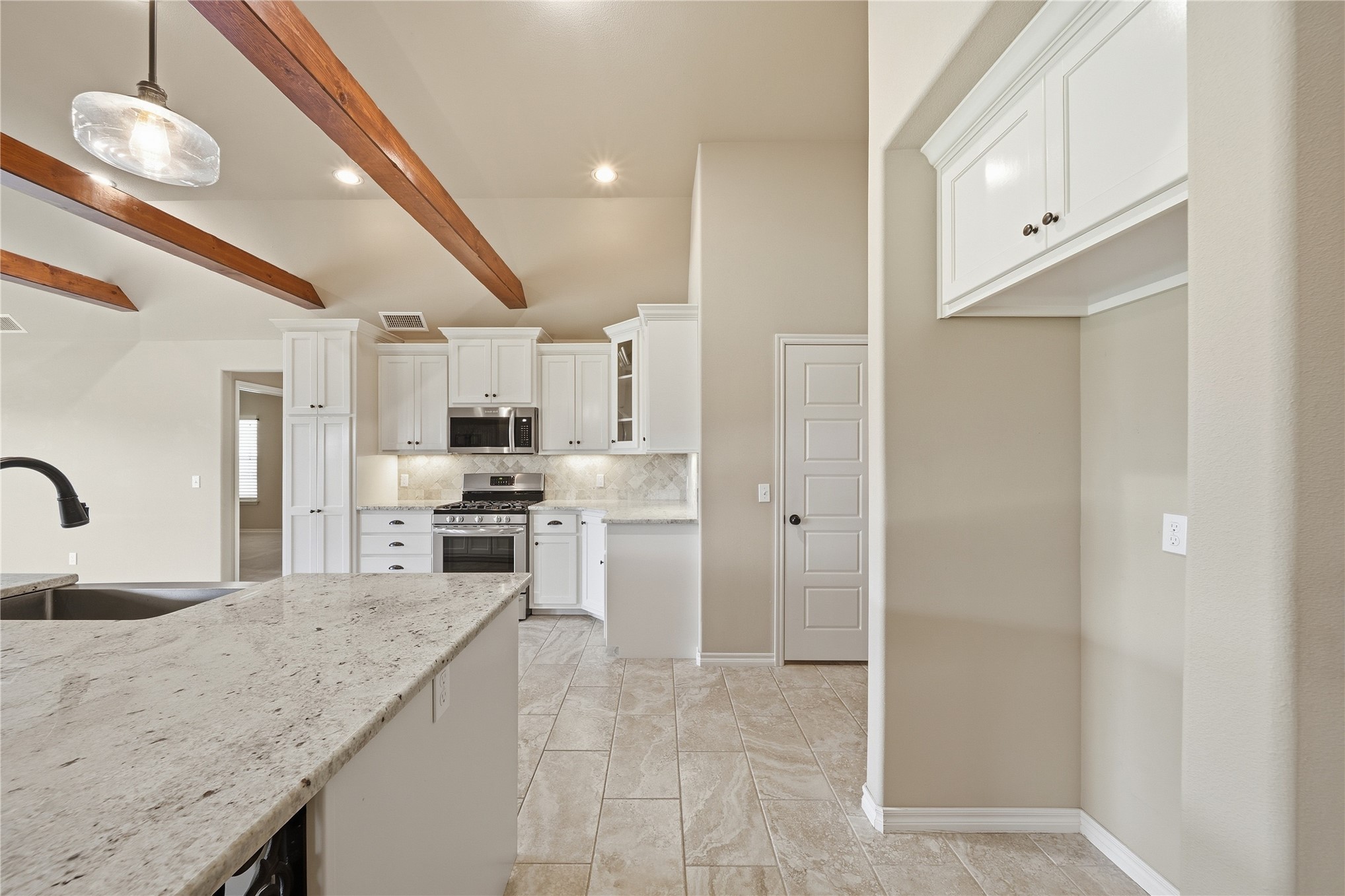 7052 S 310th East Avenue Broken Arrow OK 74014