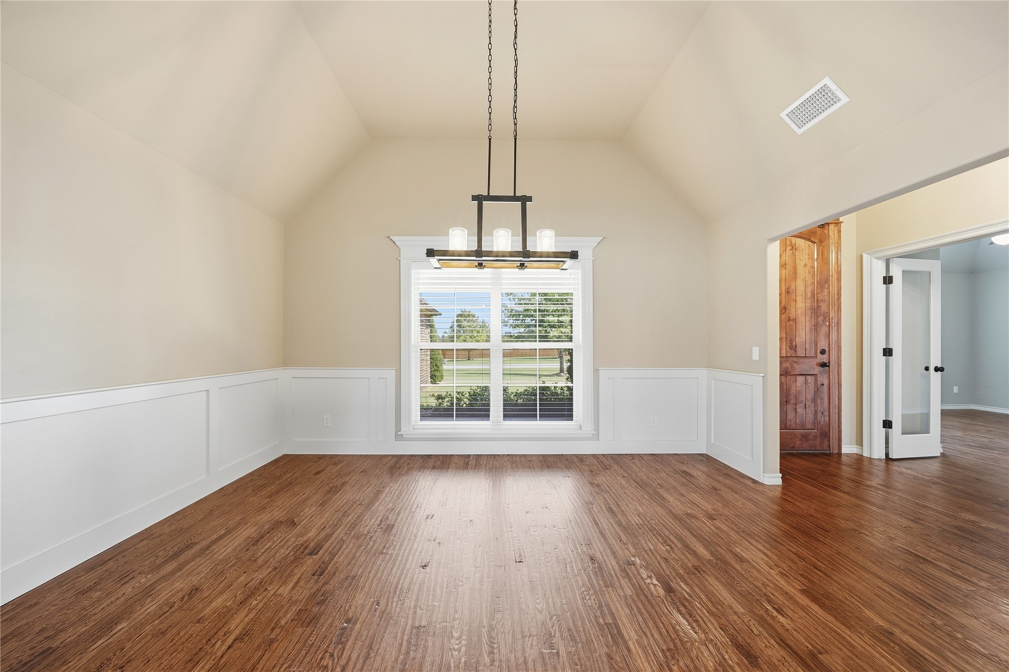 7052 S 310th East Avenue Broken Arrow OK 74014