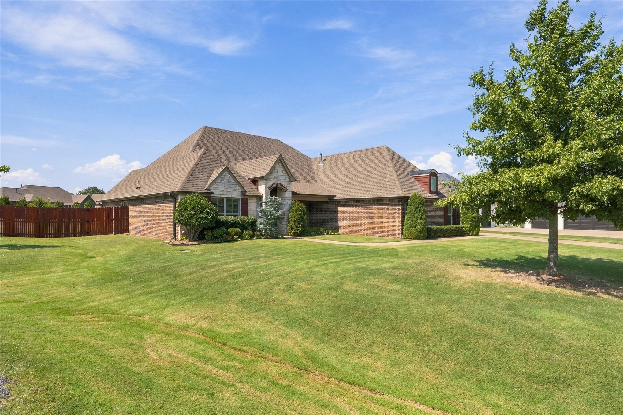 7052 S 310th East Avenue Broken Arrow OK 74014