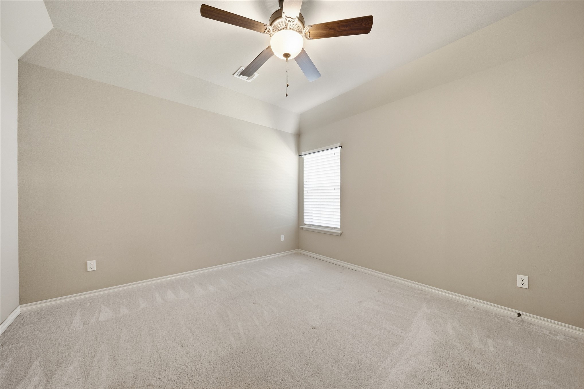 7052 S 310th East Avenue Broken Arrow OK 74014