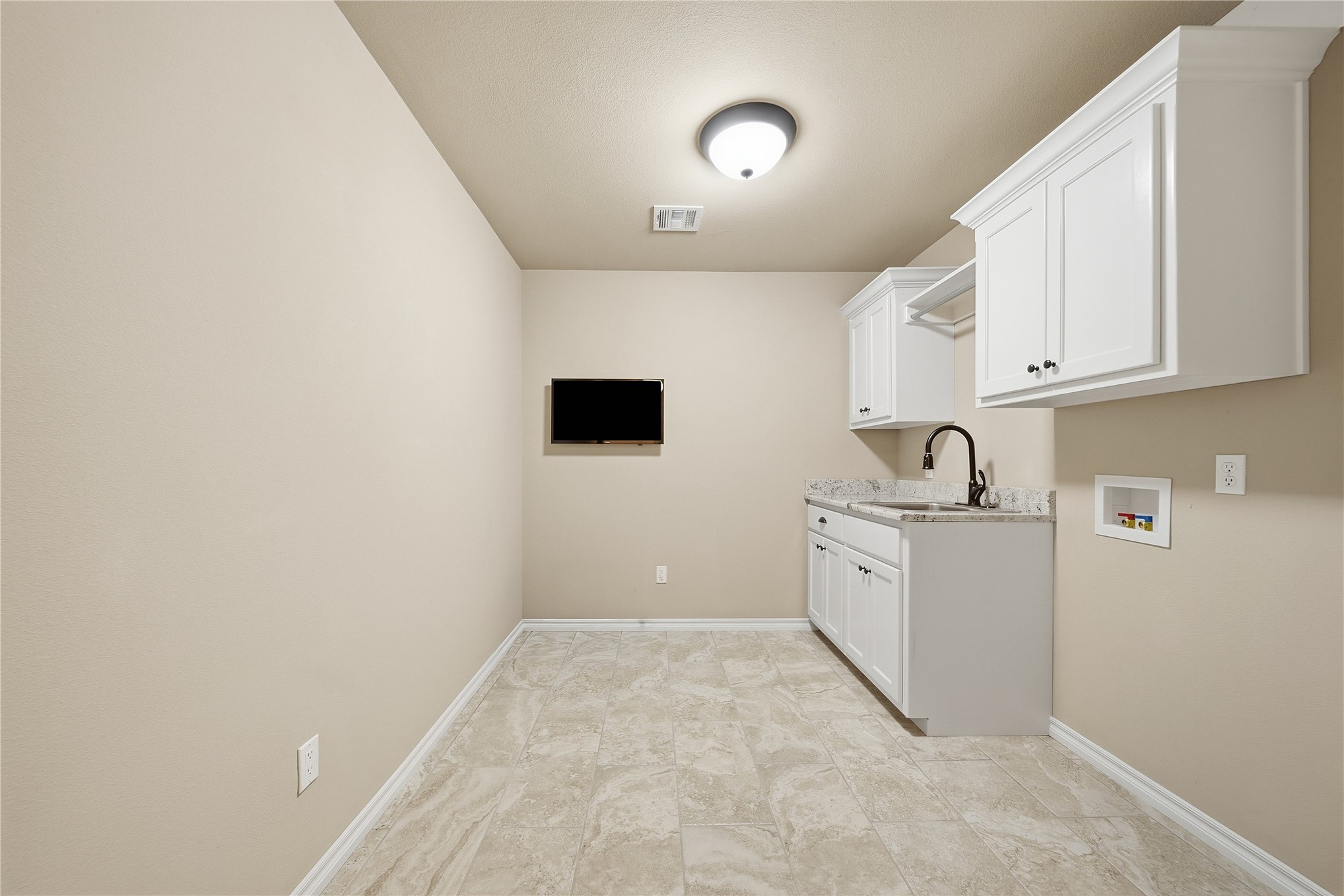 7052 S 310th East Avenue Broken Arrow OK 74014