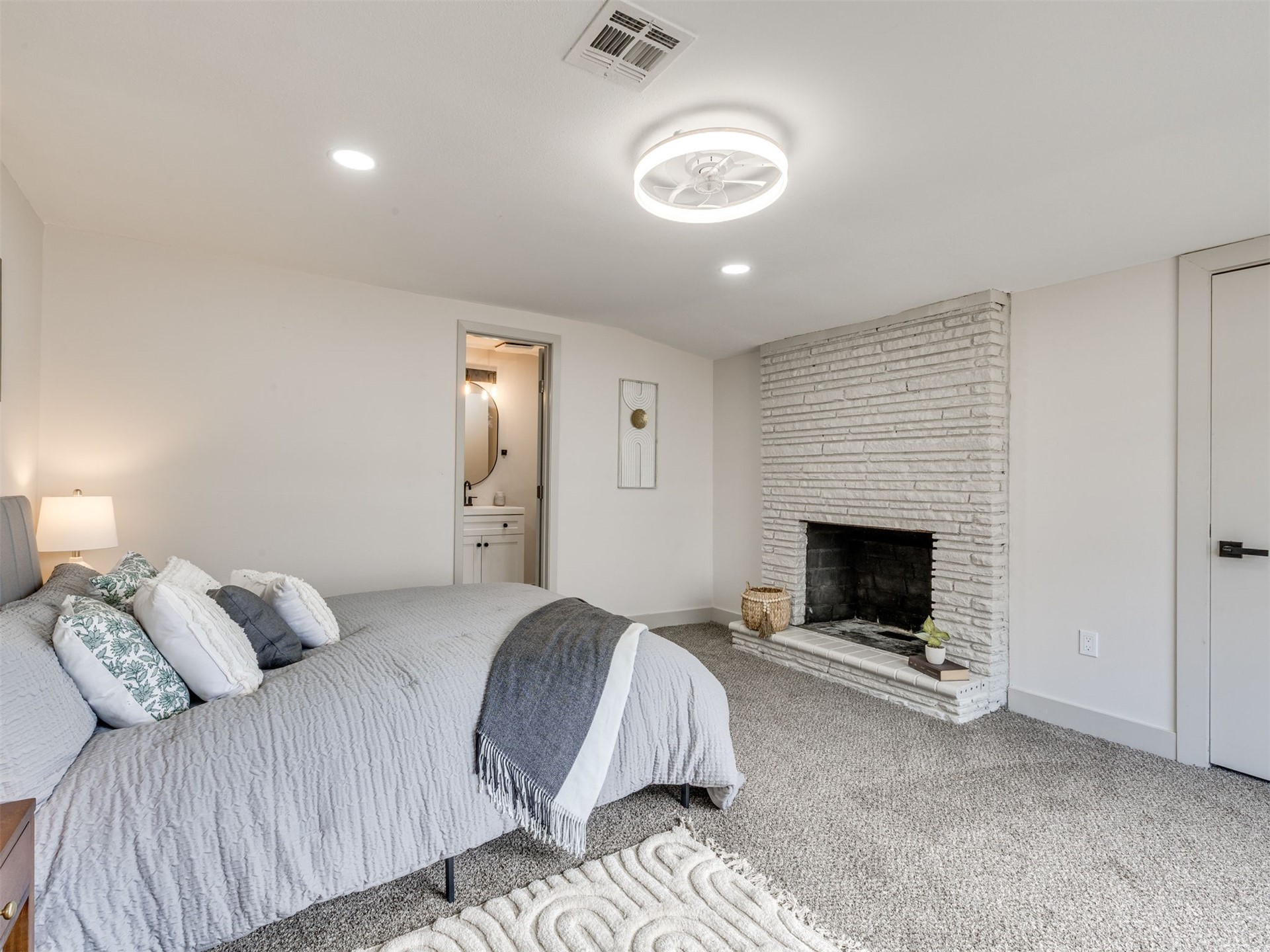 516 N Xenophon Avenue Tulsa OK 74127