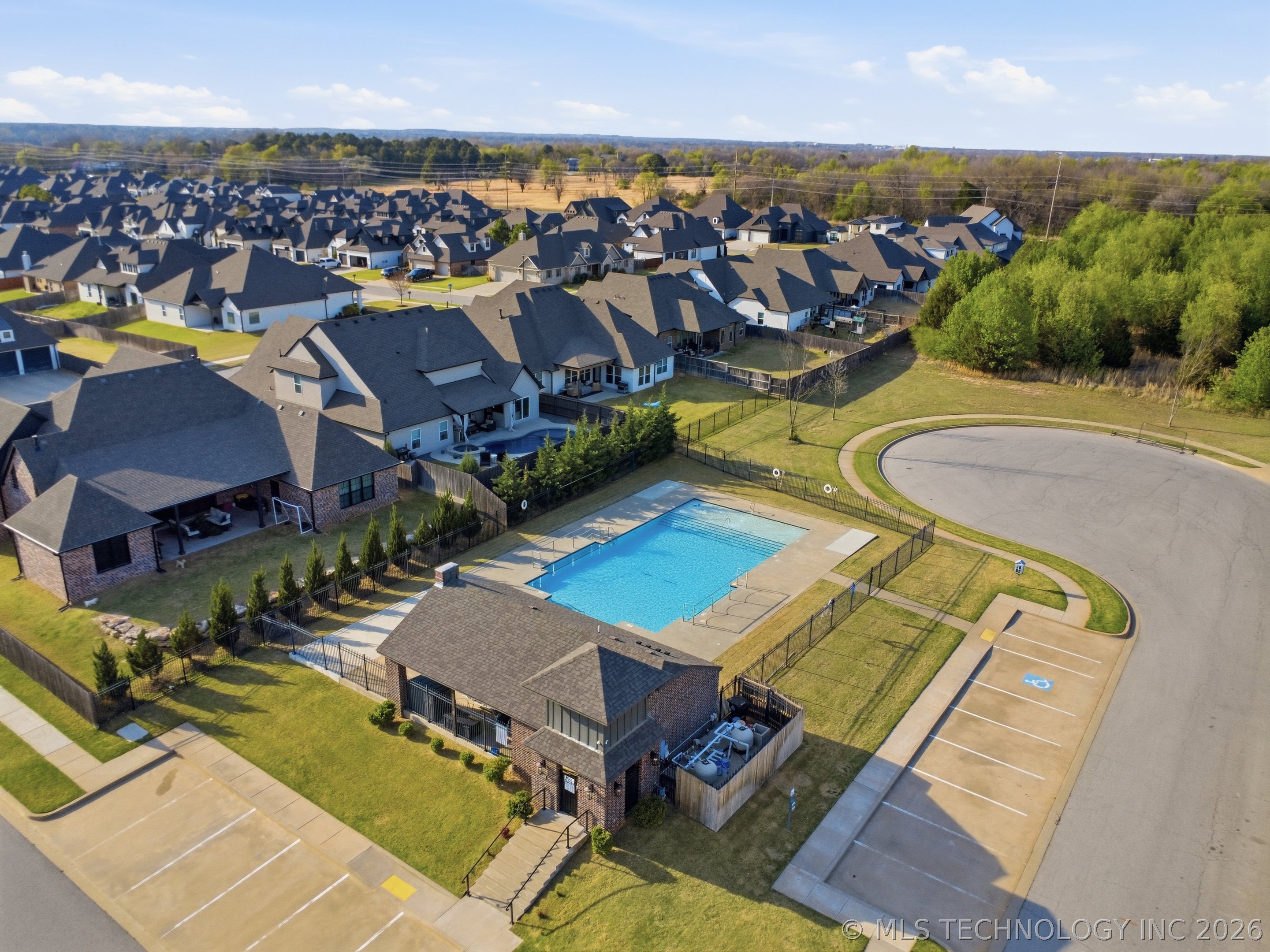 4002 W Tuscon Place Broken Arrow OK 74011