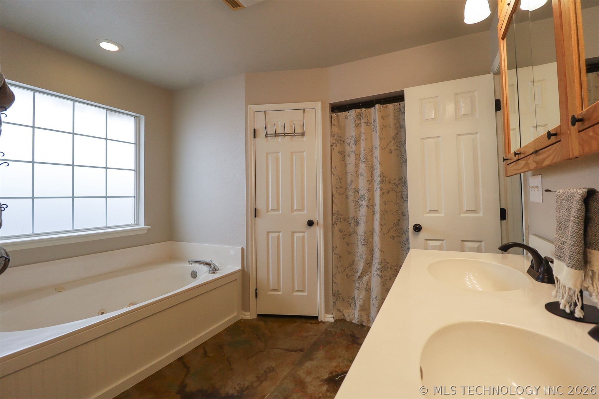 24915 S Meadow Ridge Road Claremore OK 74019
