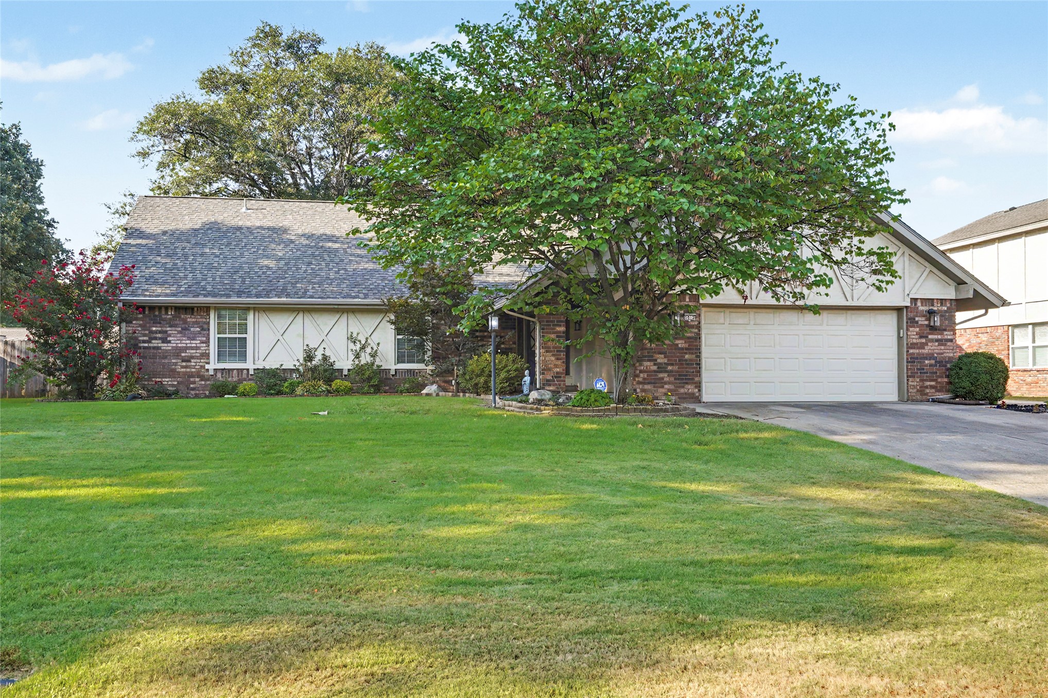 5812 E 97th Street Tulsa OK 74137