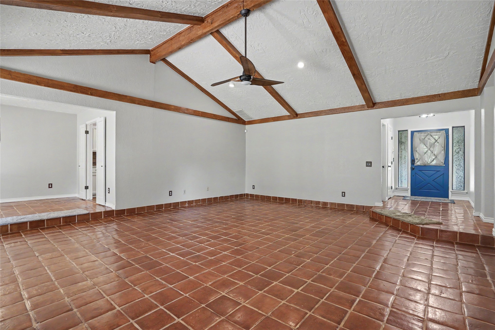 5812 E 97th Street Tulsa OK 74137