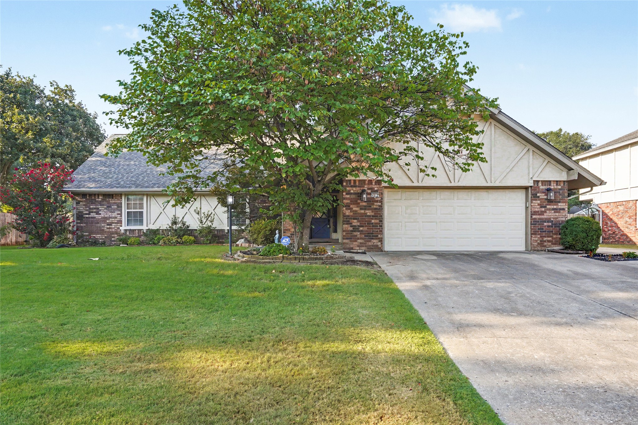 5812 E 97th Street Tulsa OK 74137