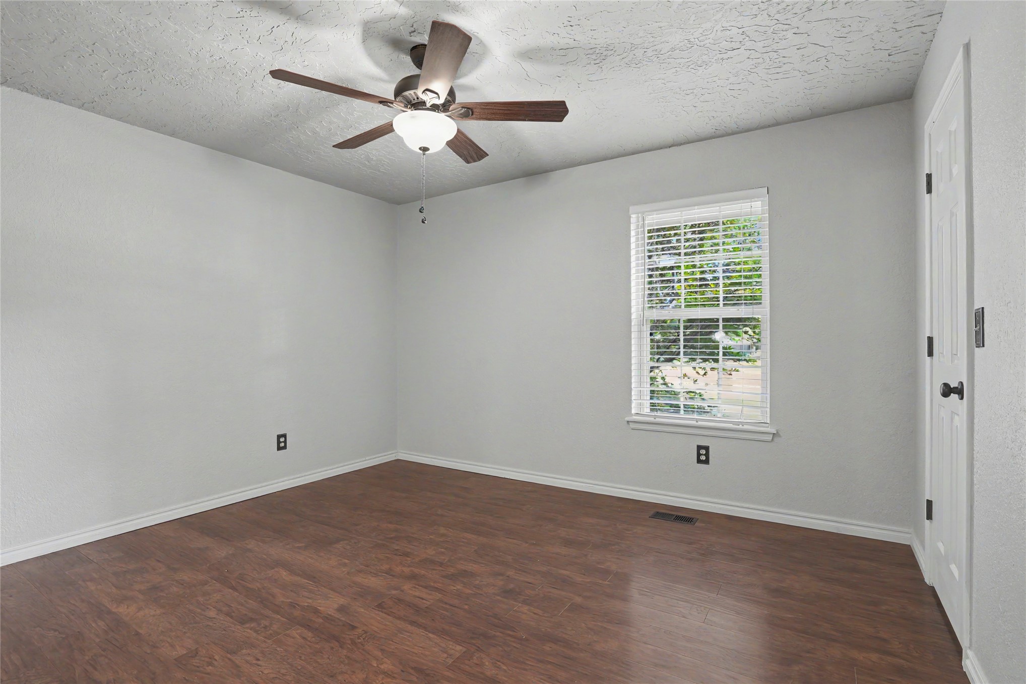 5812 E 97th Street Tulsa OK 74137