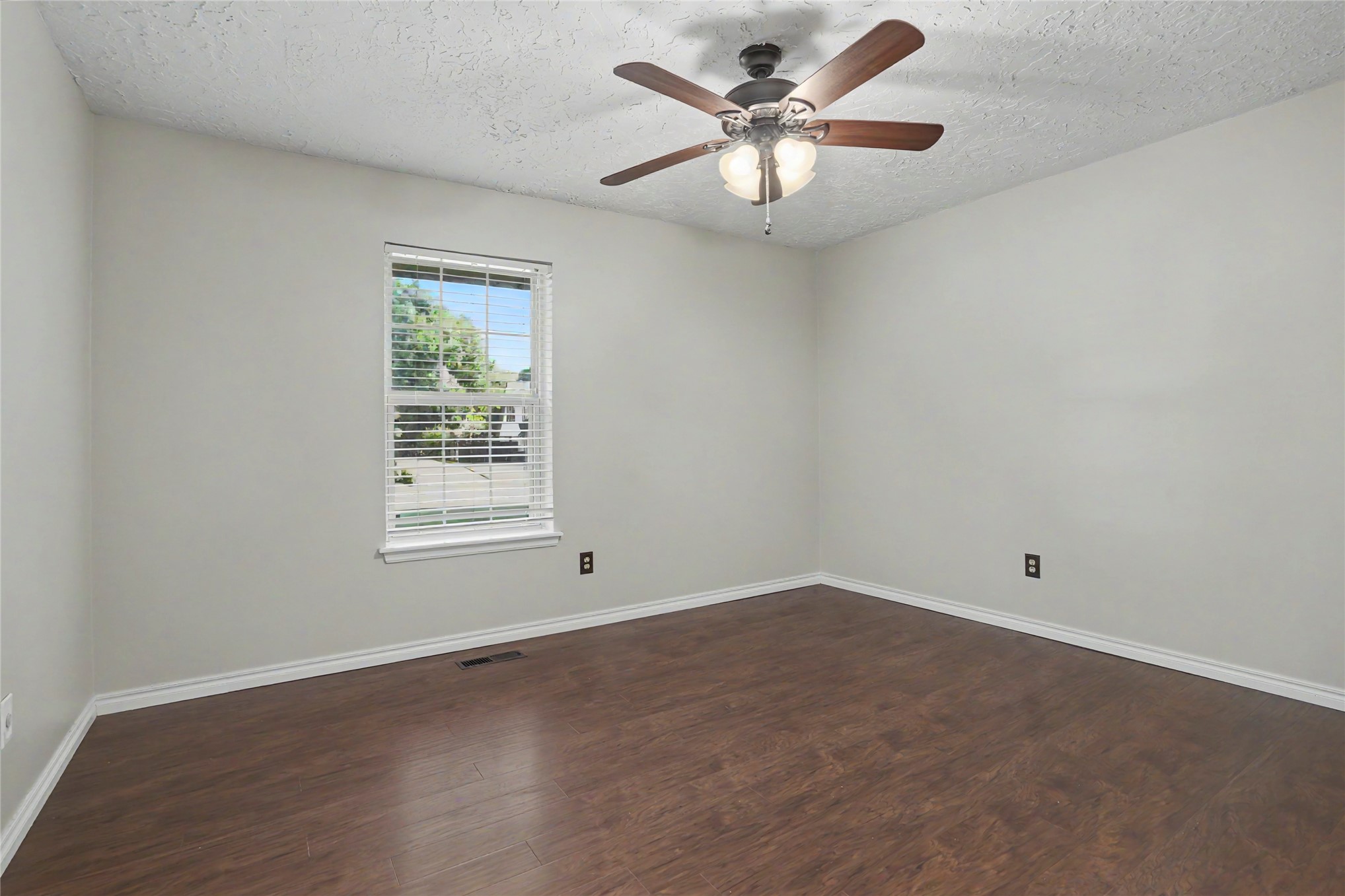 5812 E 97th Street Tulsa OK 74137