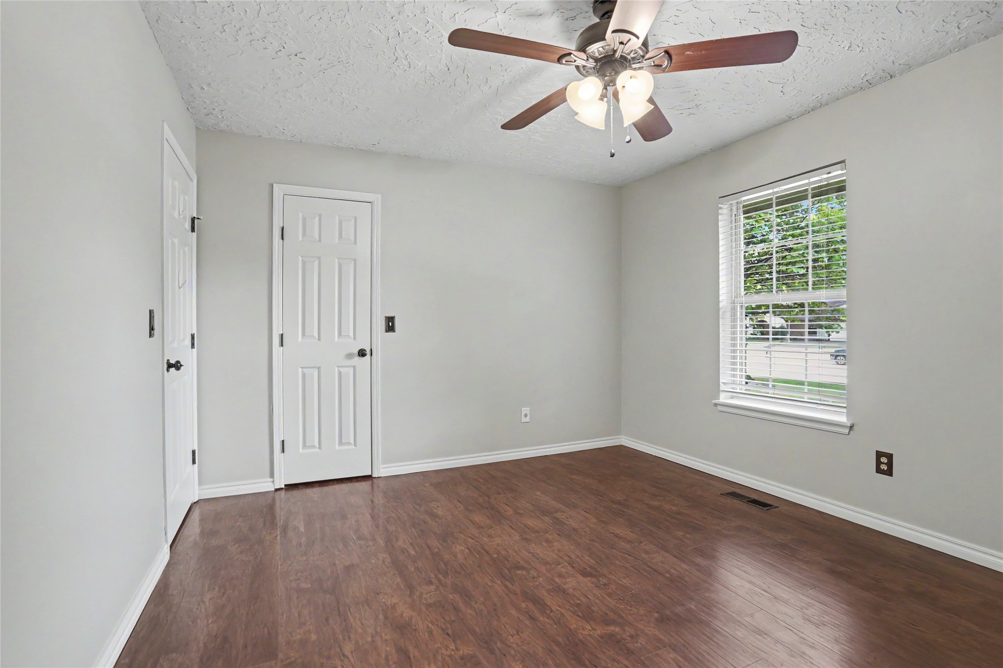 5812 E 97th Street Tulsa OK 74137