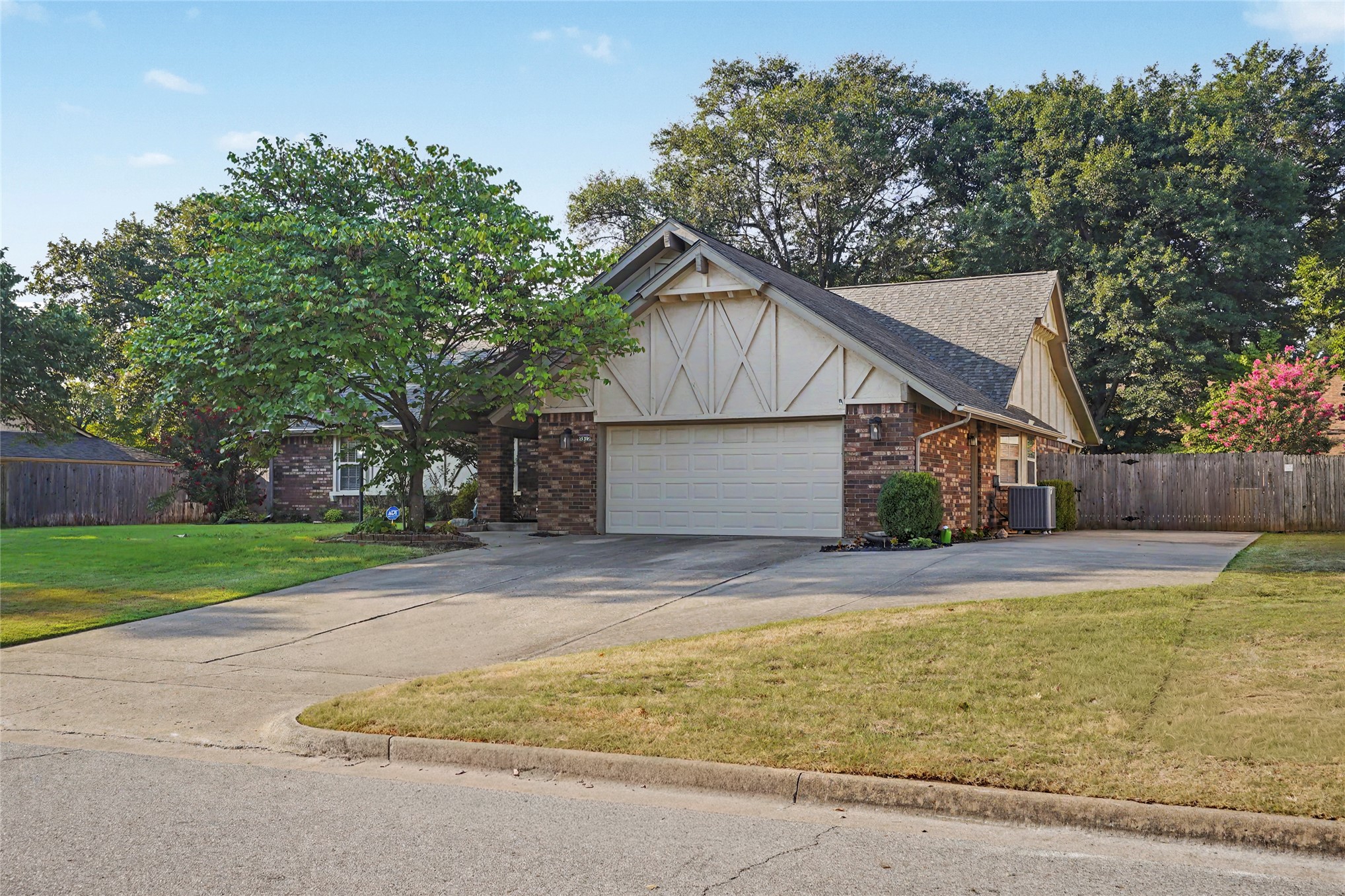 5812 E 97th Street Tulsa OK 74137