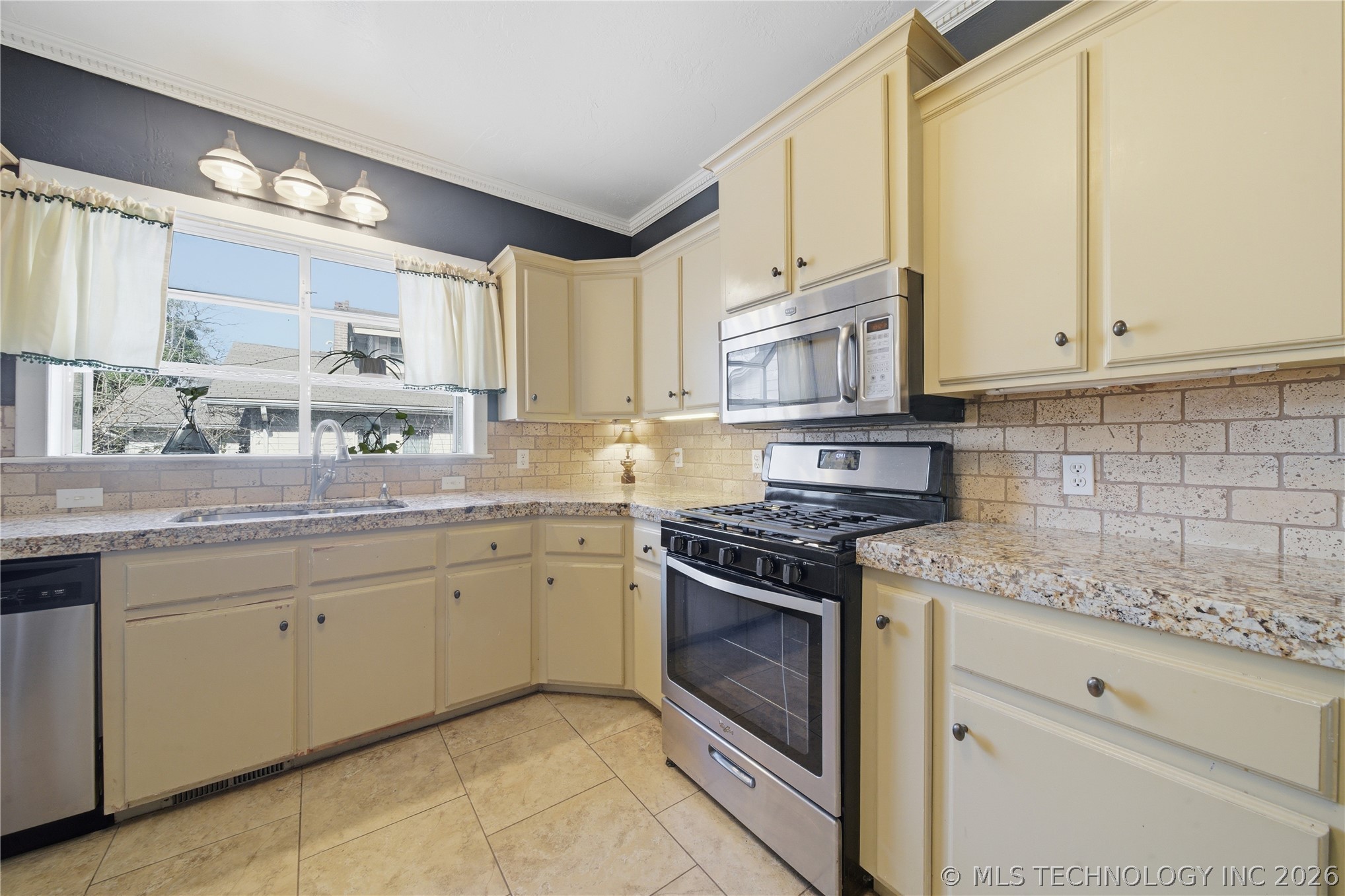411 E 6th Street Claremore OK 74017