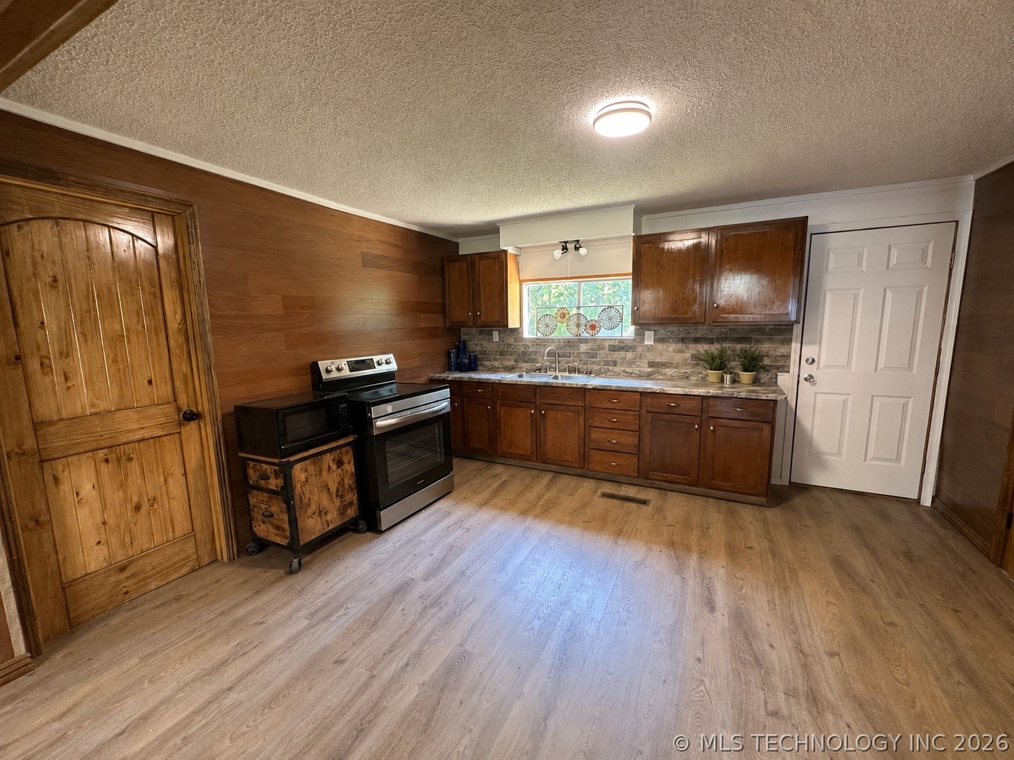 901 Morris Street Pocola OK 74902