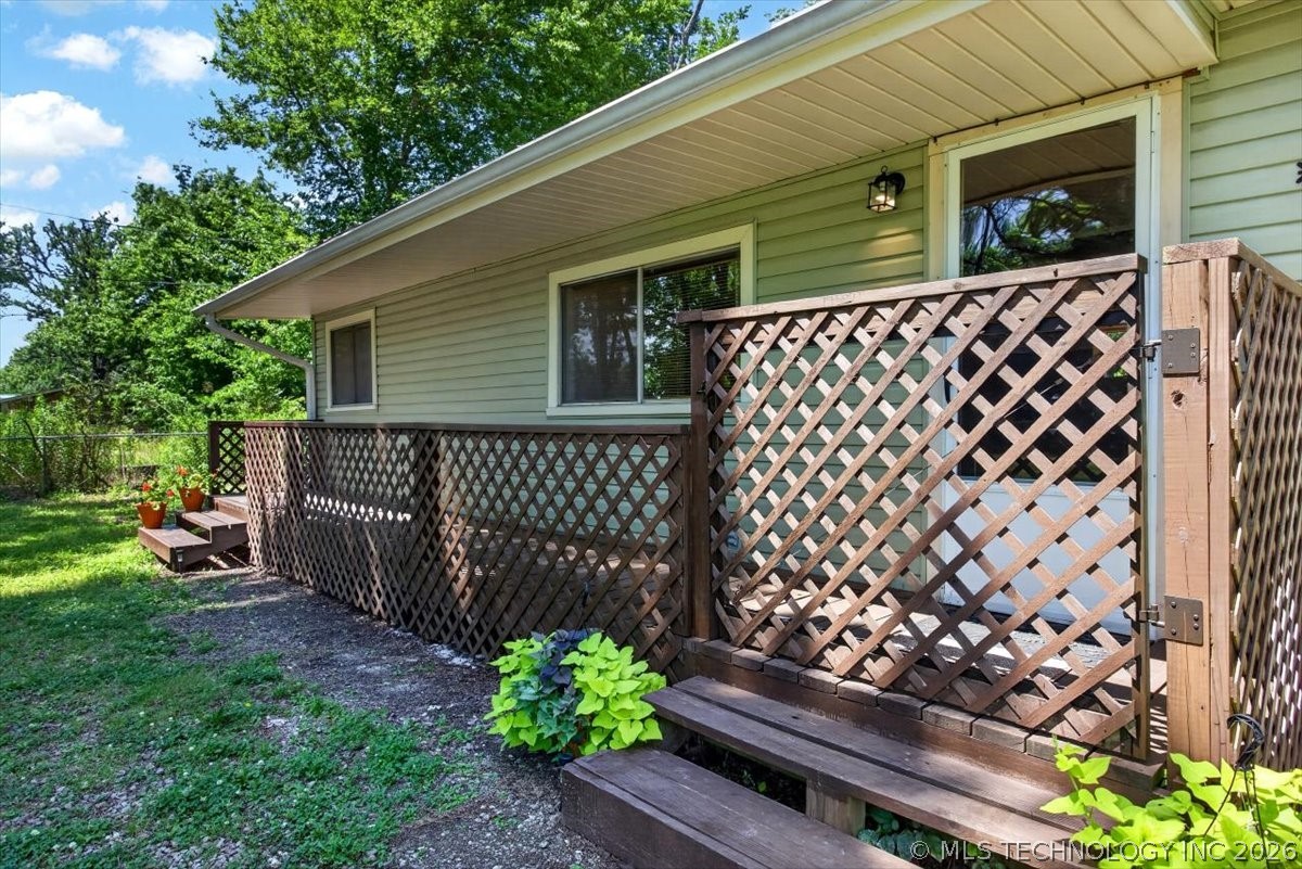 901 Morris Street Pocola OK 74902