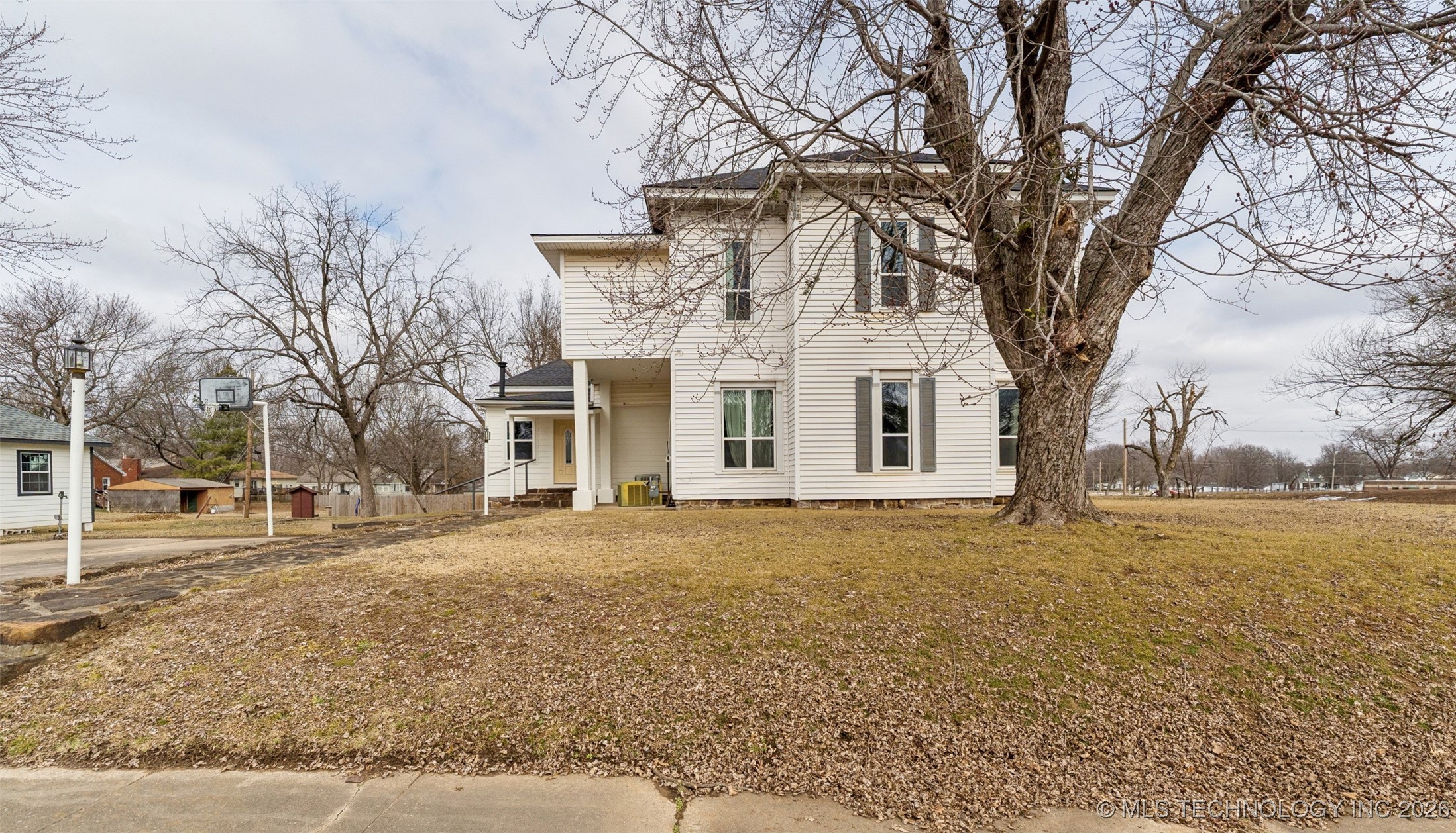 303 N Smith Vinita OK 74301