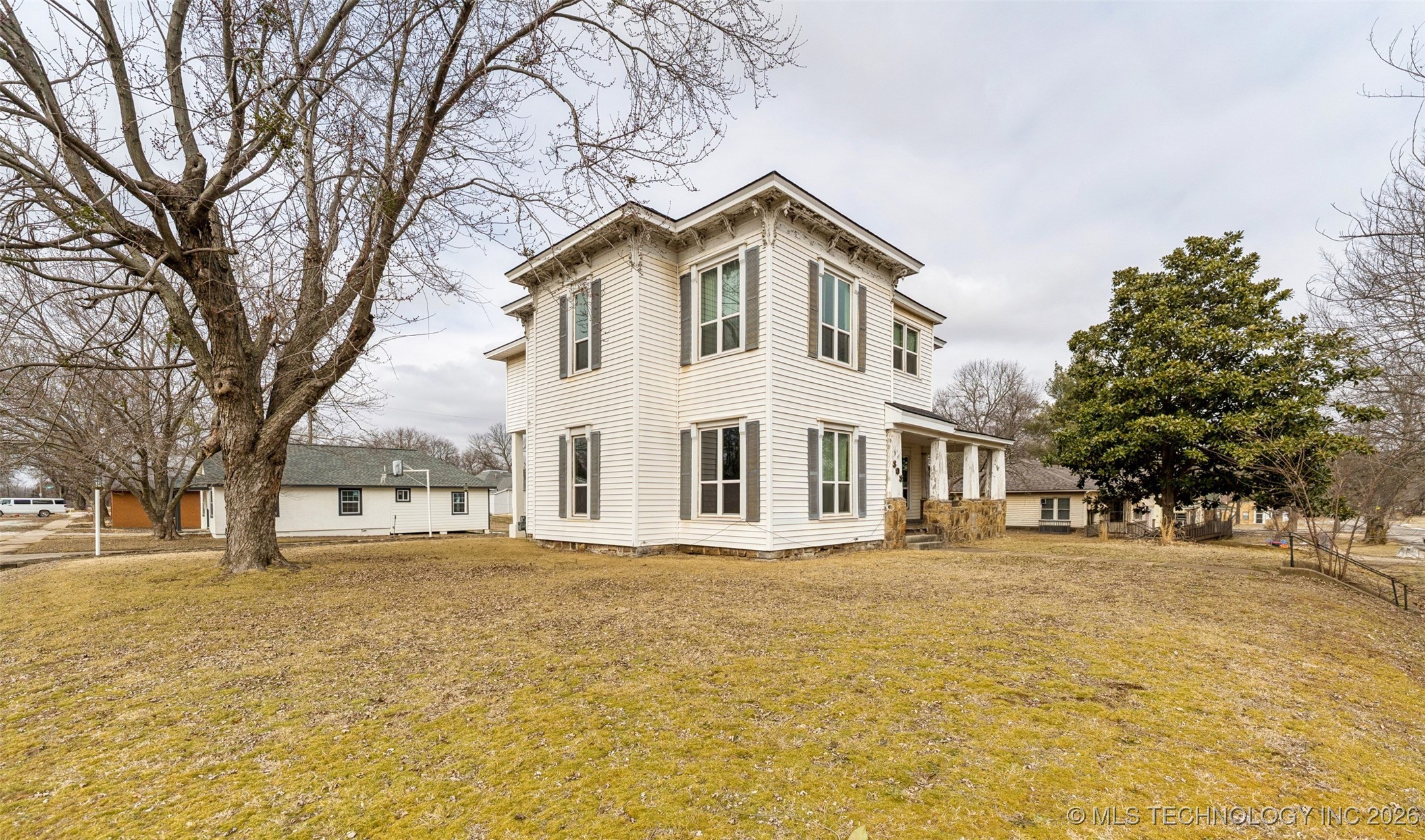 303 N Smith Vinita OK 74301