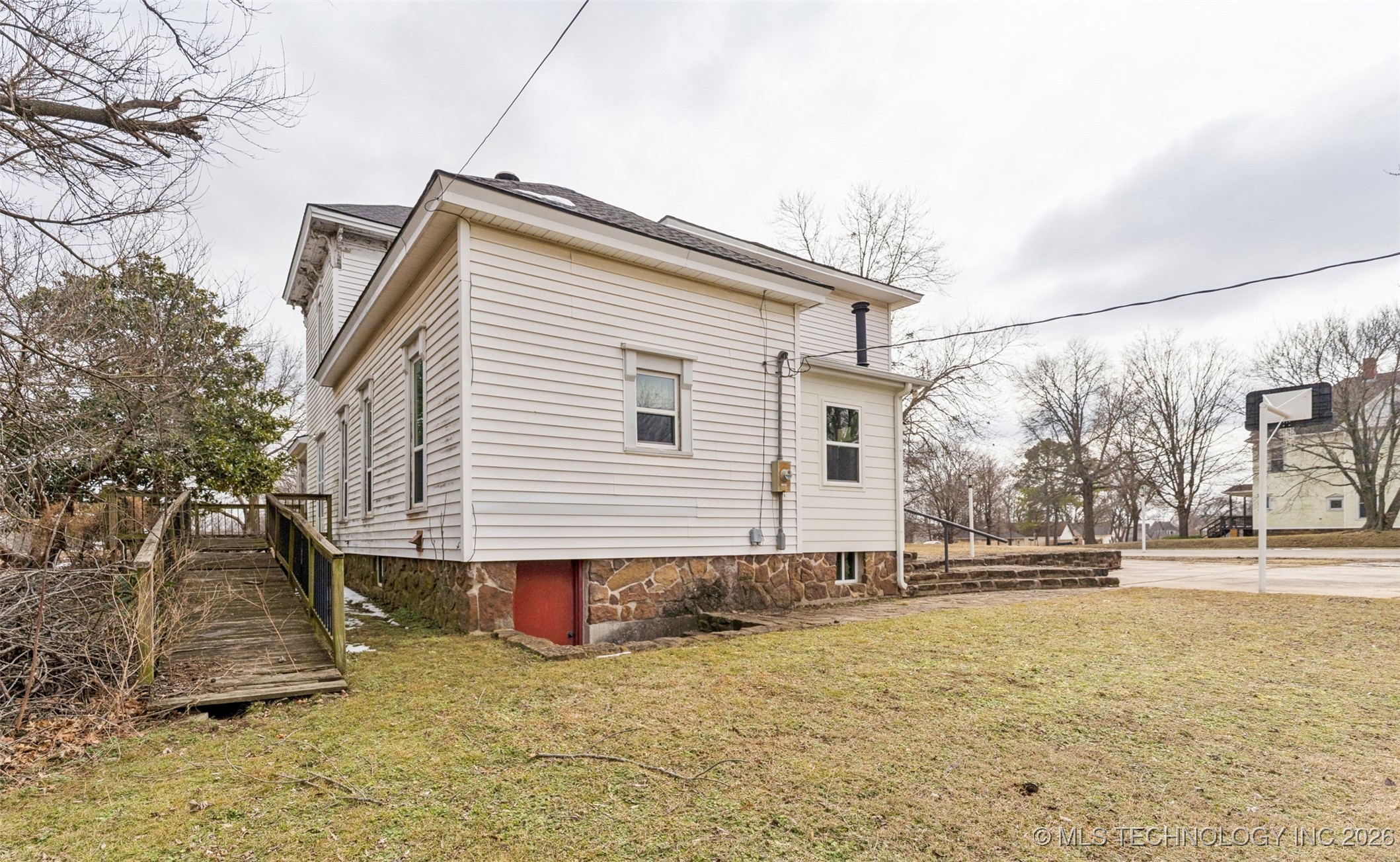 303 N Smith Vinita OK 74301