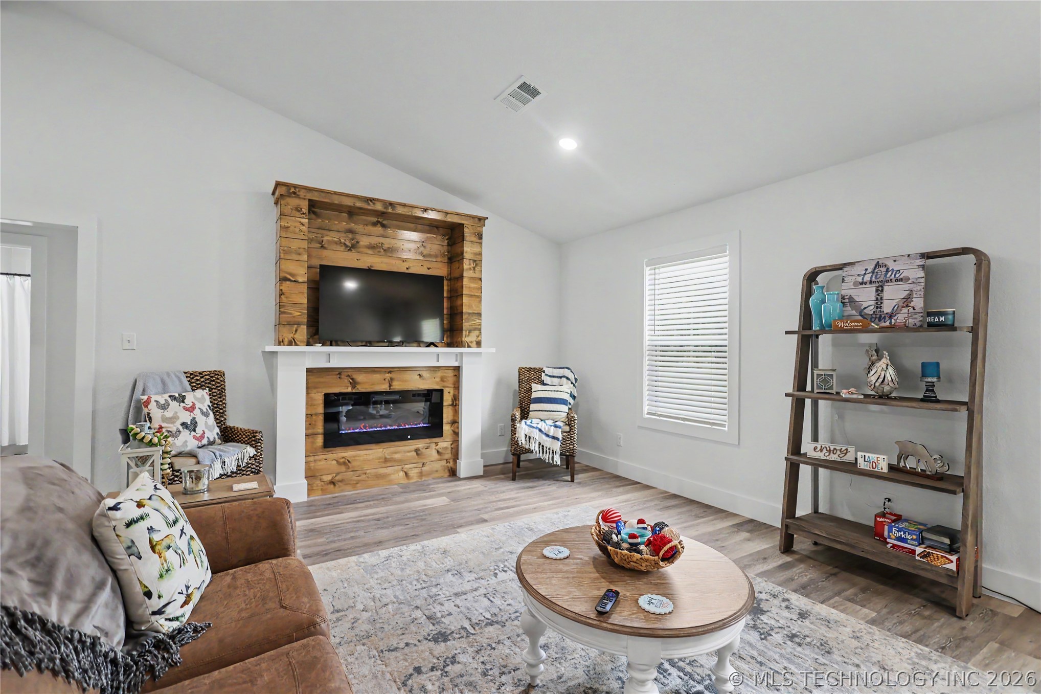 20471 W Chicken Creek Road Cookson OK 74427