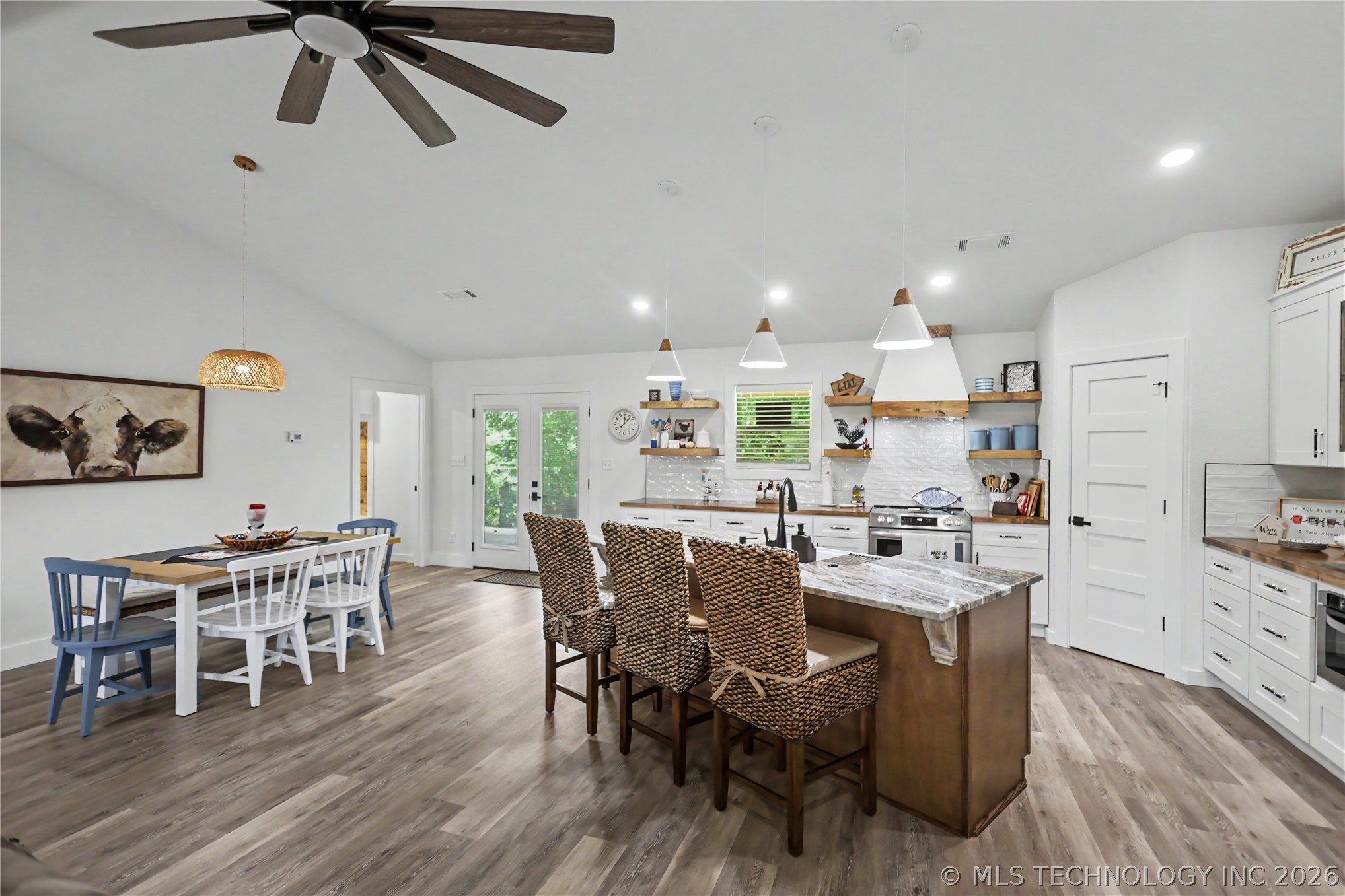 20471 W Chicken Creek Road Cookson OK 74427