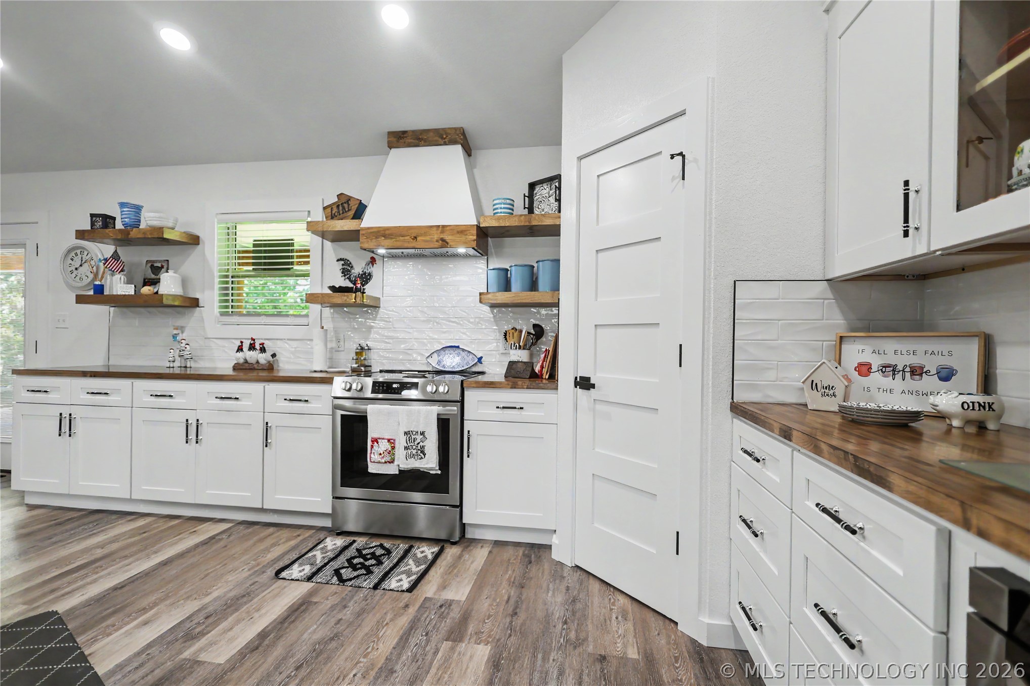 20471 W Chicken Creek Road Cookson OK 74427