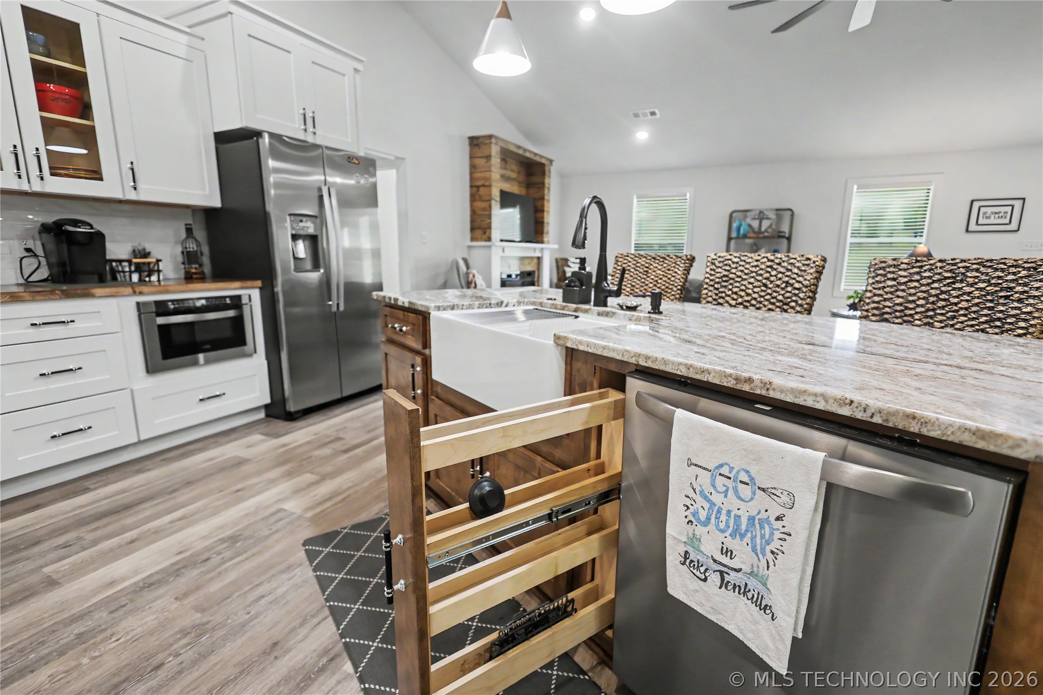 20471 W Chicken Creek Road Cookson OK 74427