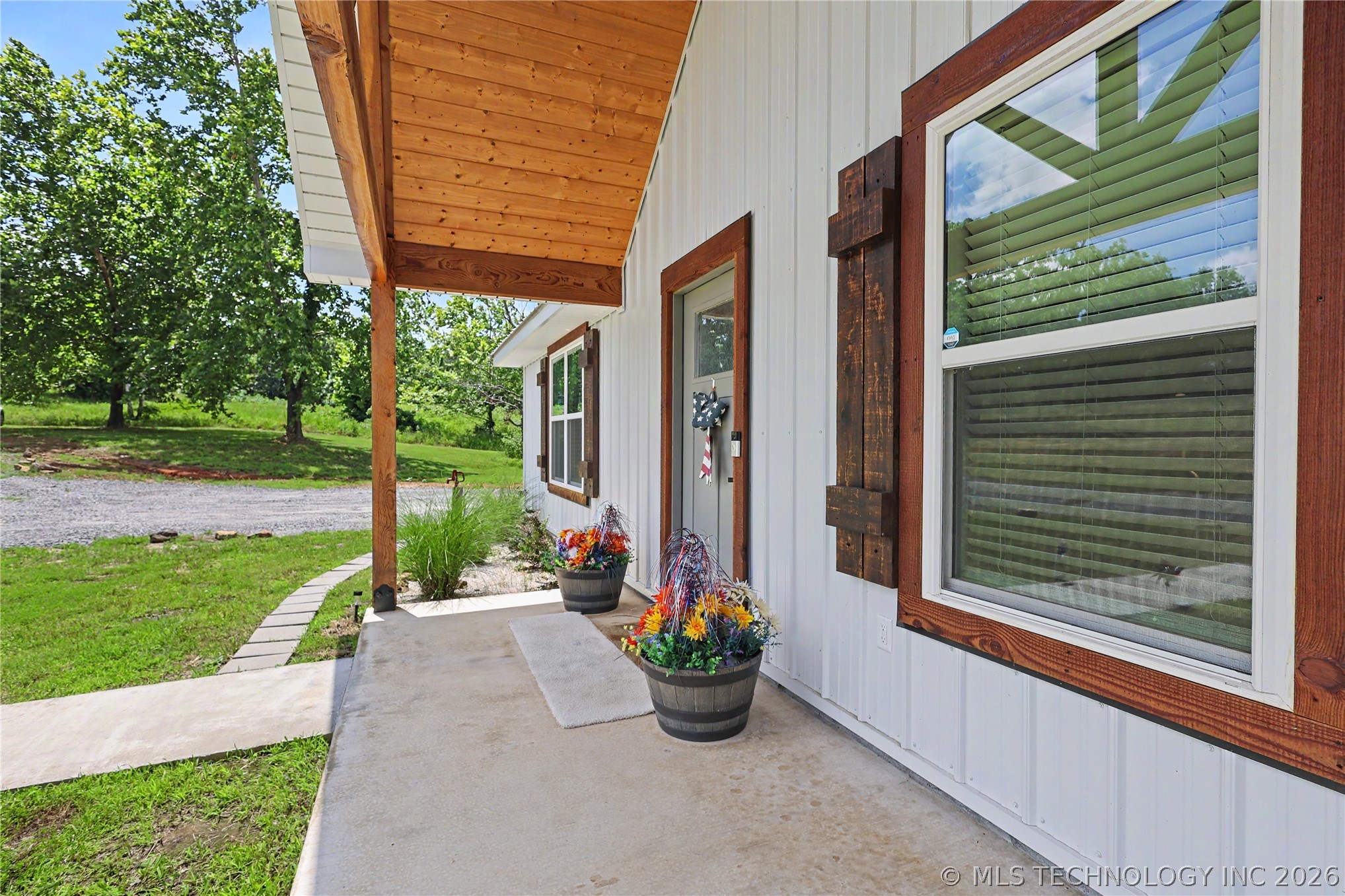 20471 W Chicken Creek Road Cookson OK 74427