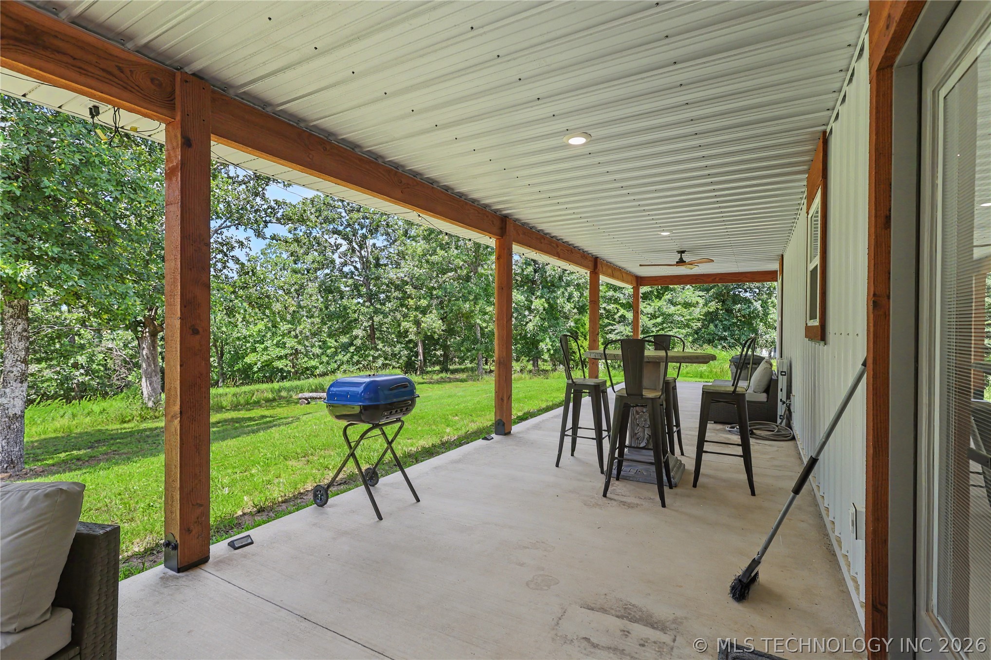 20471 W Chicken Creek Road Cookson OK 74427