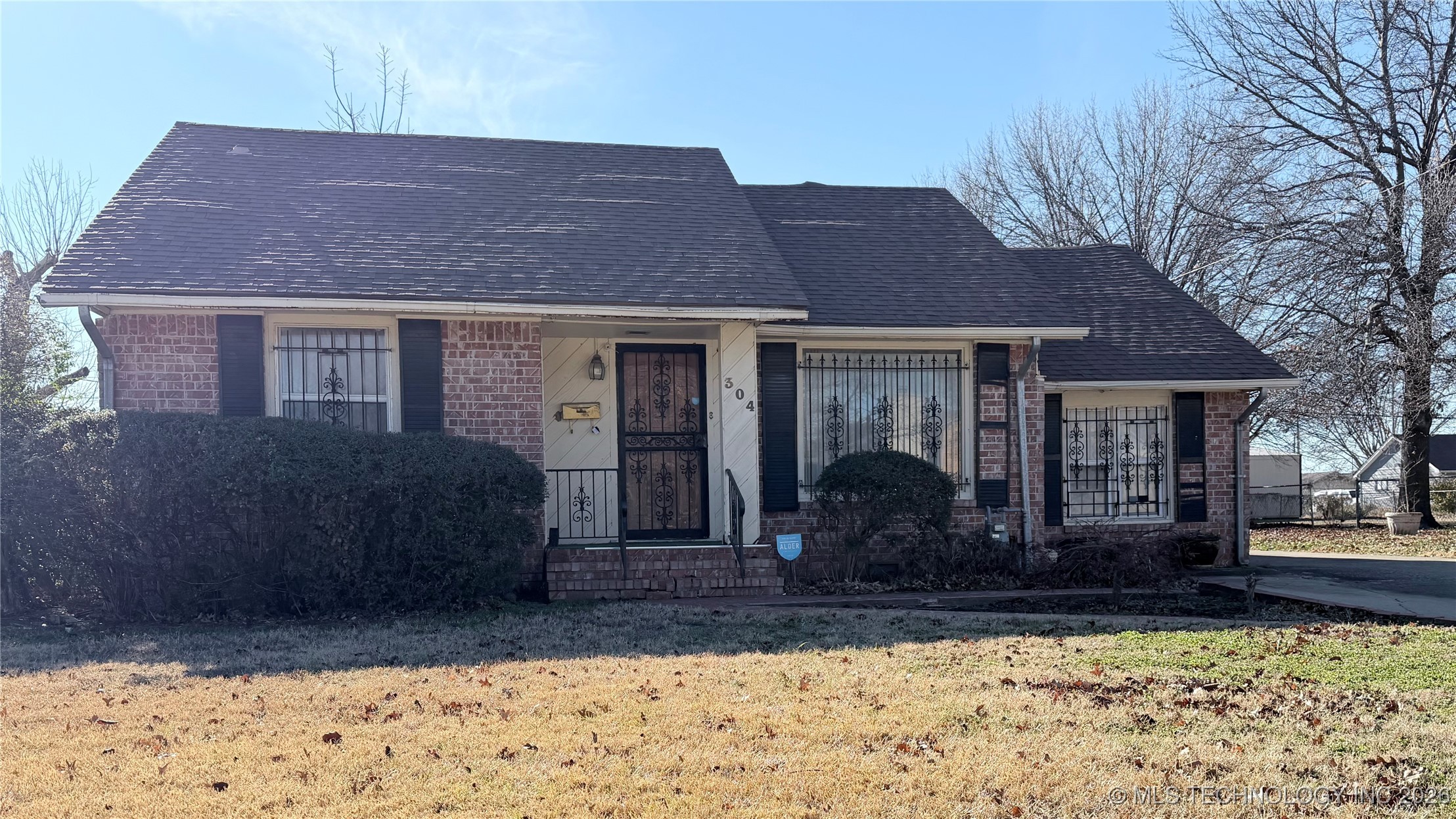 304 E Woodrow Place Tulsa OK 74106