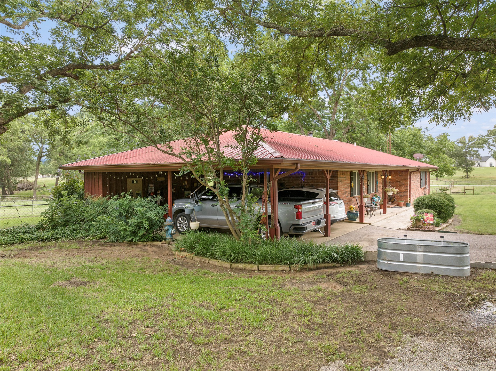 1307 Chickasaw Road Calera OK 74730